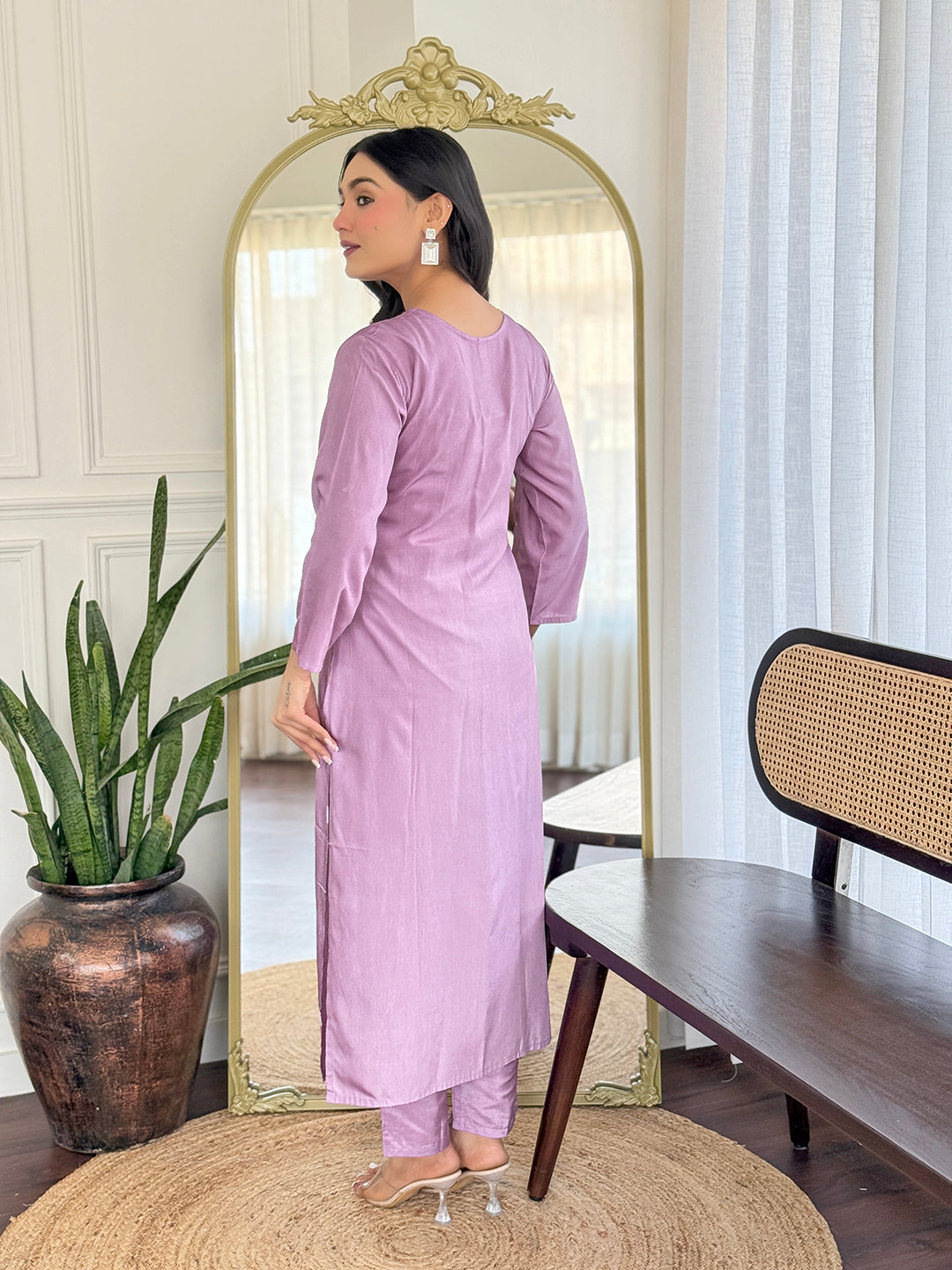 Elegant Embroidered Rayon Kurti Set with Organza Dupatta – Sizes S to 2XL