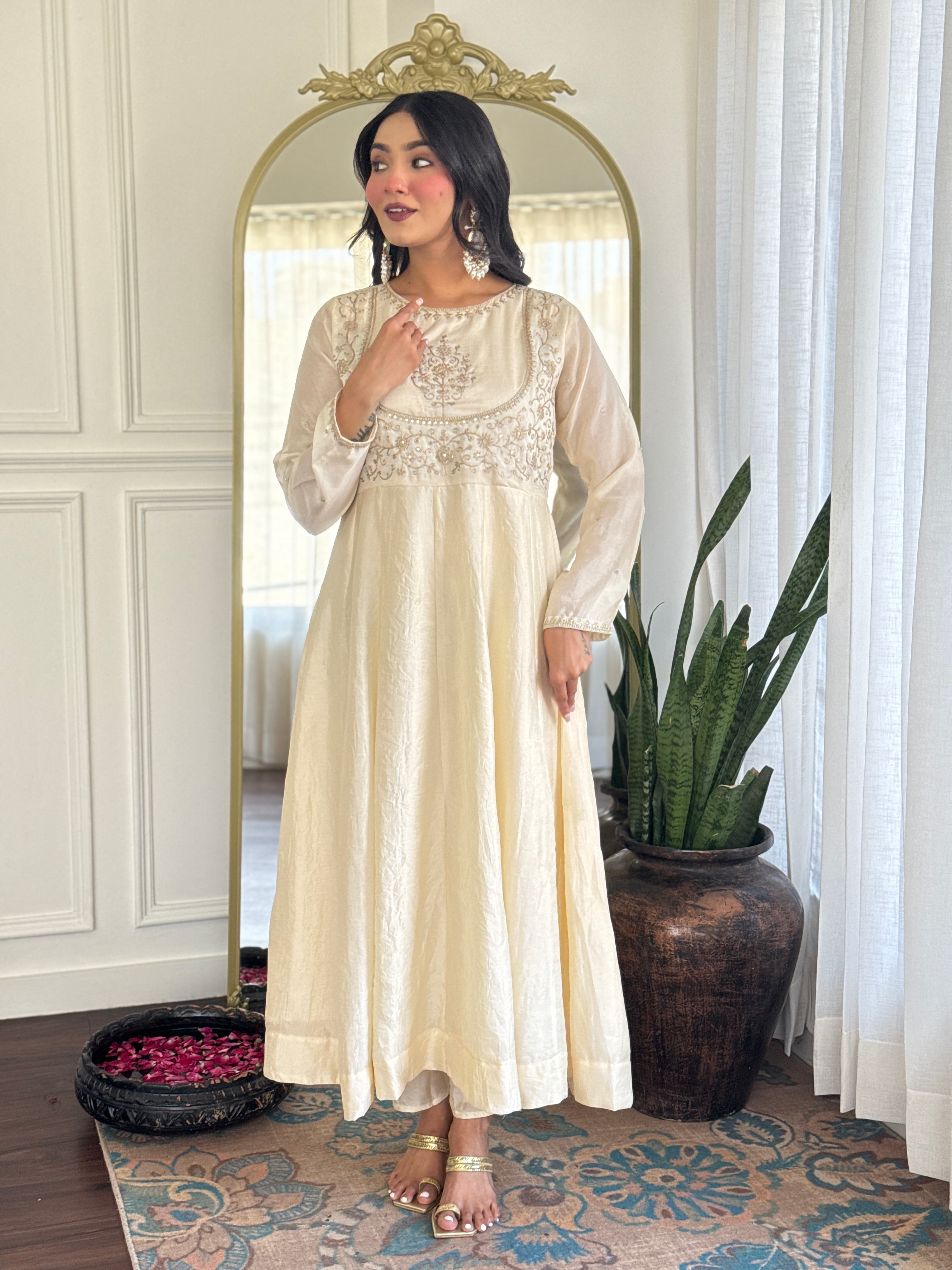 Women’s Cream Festive Vichitra Silk Kurta Set with Embroidered Cut-Work Dupatta