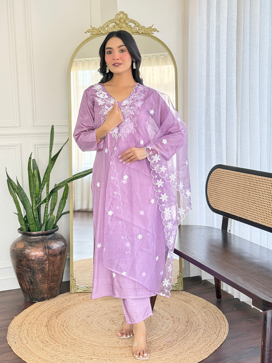 Elegant Embroidered Rayon Kurti Set with Organza Dupatta – Sizes S to 2XL