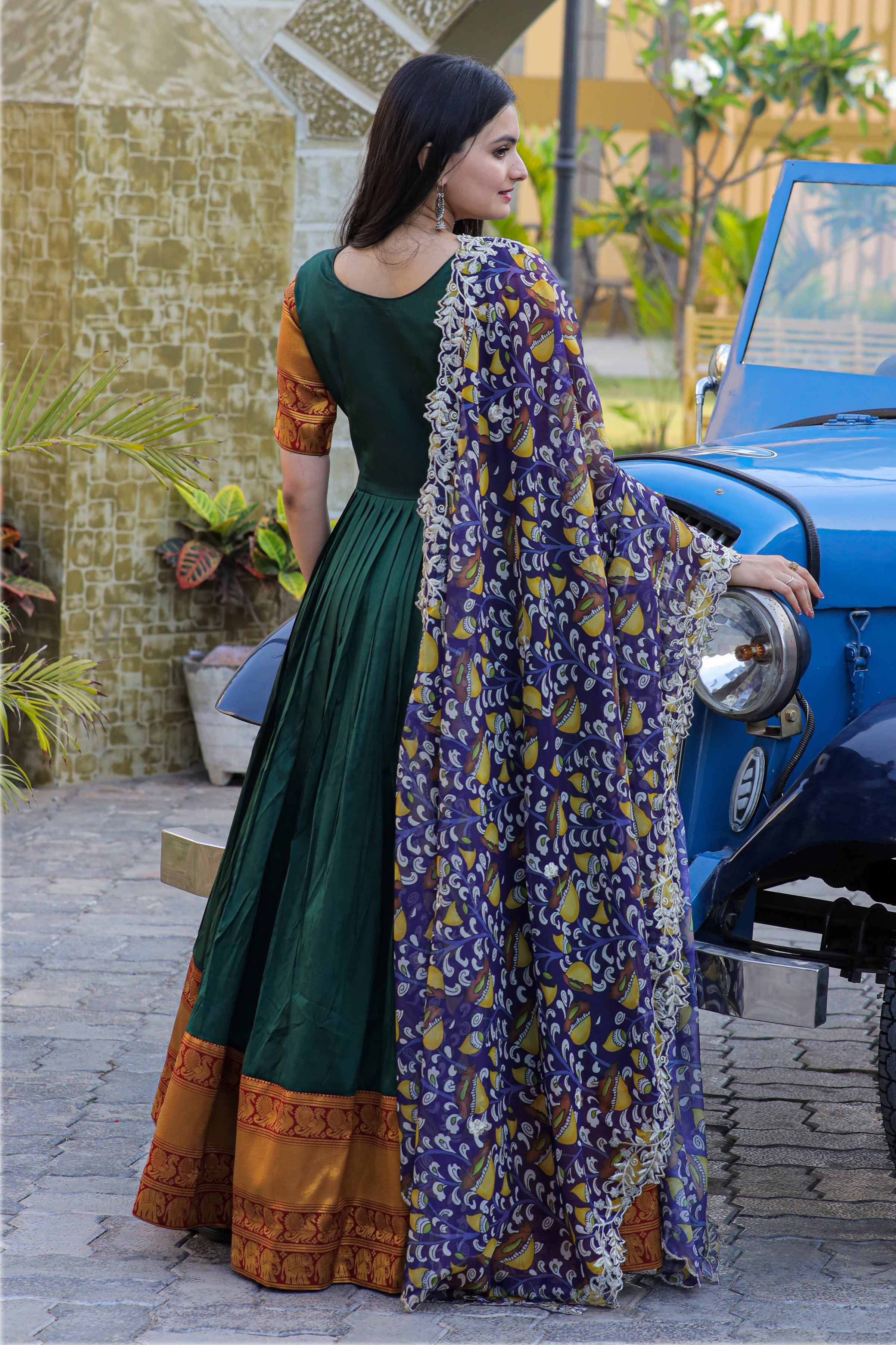 Women’s Green Silk Gown with Jacquard Weaving & Embroidery – Elegant Fusion Wear