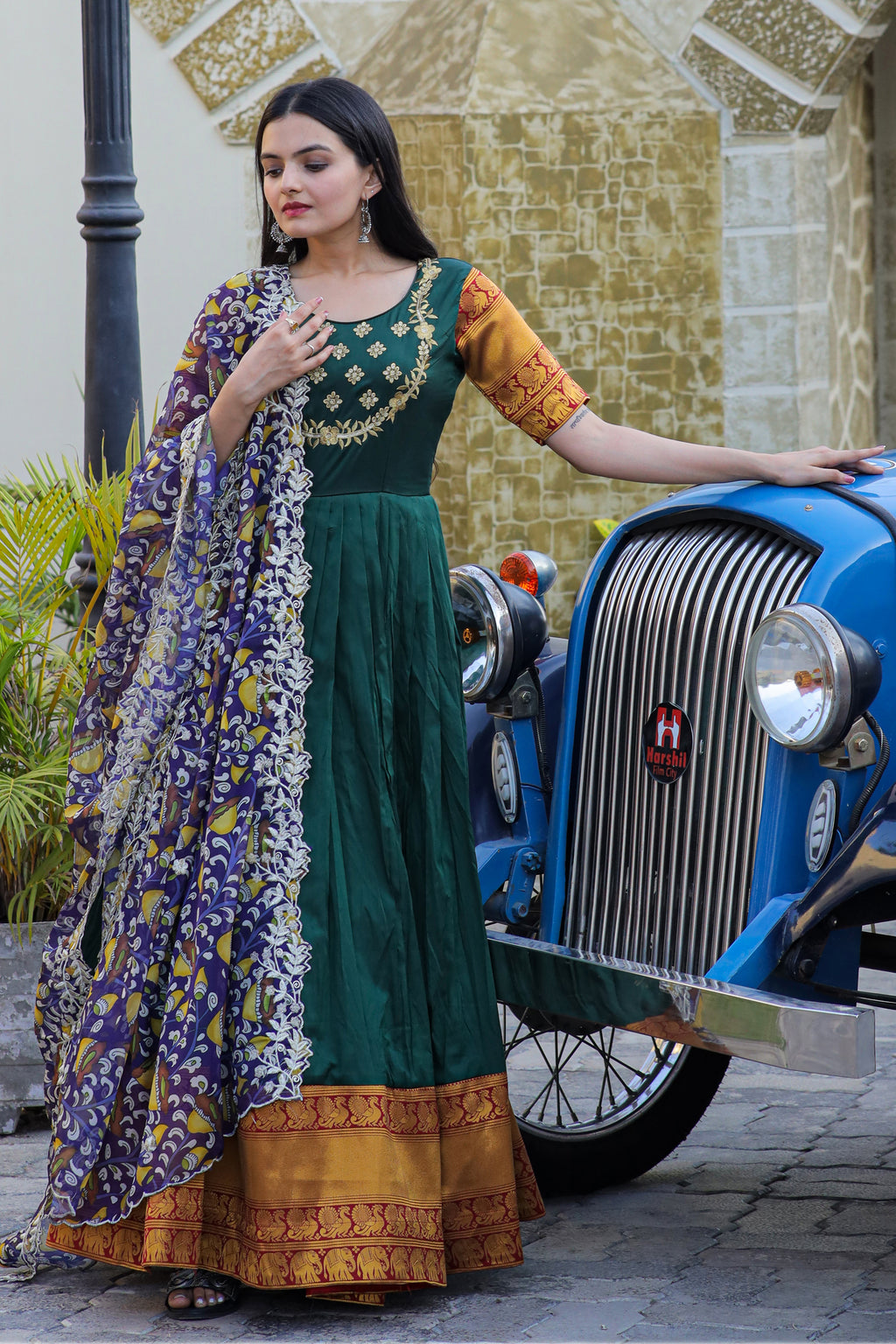 Women’s Green Silk Gown with Jacquard Weaving & Embroidery – Elegant Fusion Wear