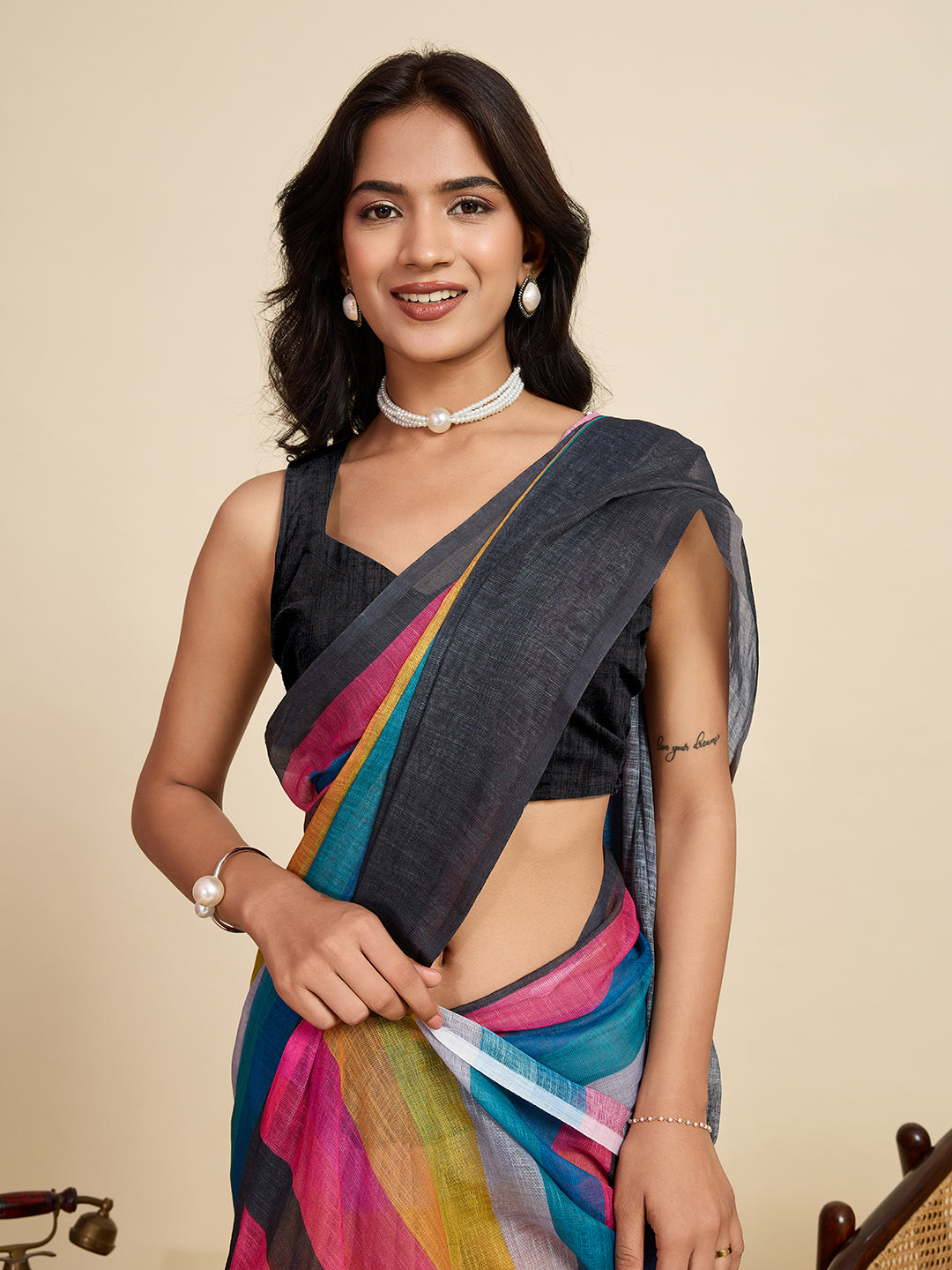 Women's Multi Colour Linen Saree with Jari Border and Blouse – Printed All Over Design