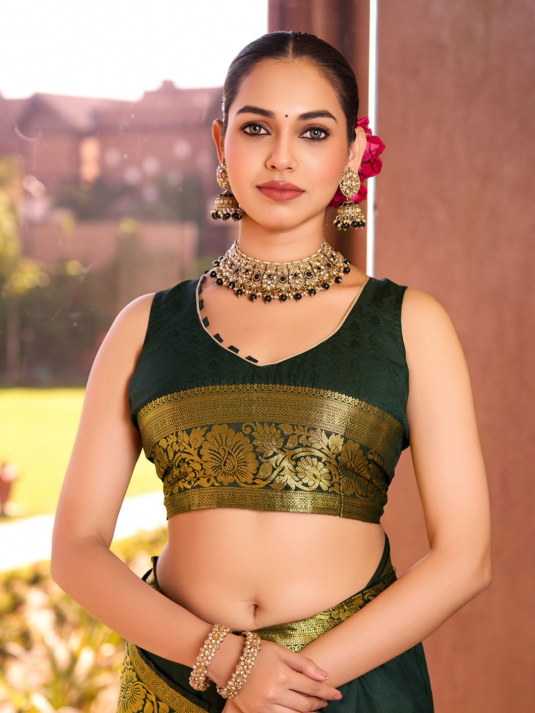 Banarasi Elegance Green Redefined – Light, Luxurious & Perfect for Wedding Shenanigans