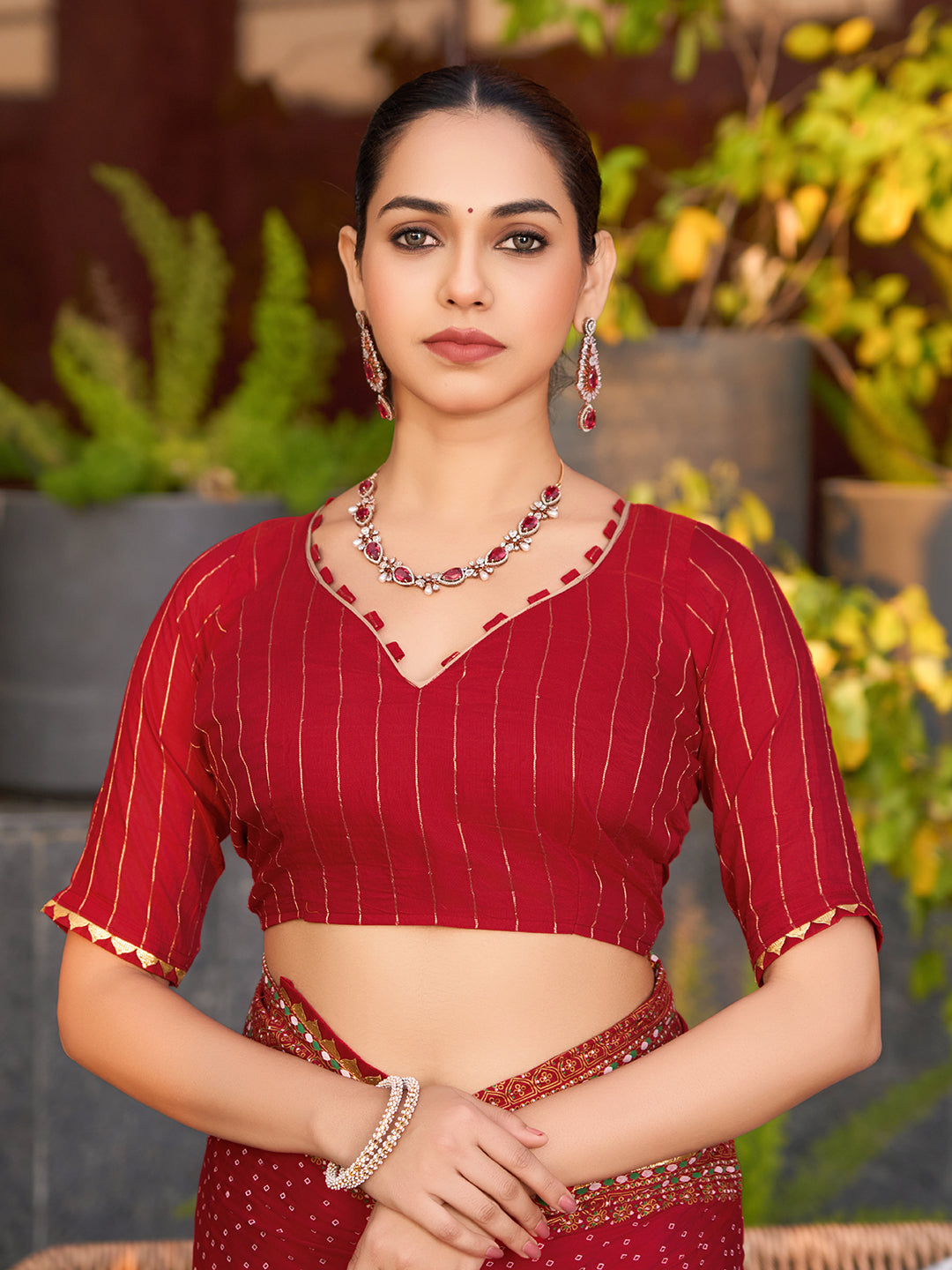 Soft, Stylish & Wedding-Perfect: Cotton Red Sarees for Big & Intimate Weddings