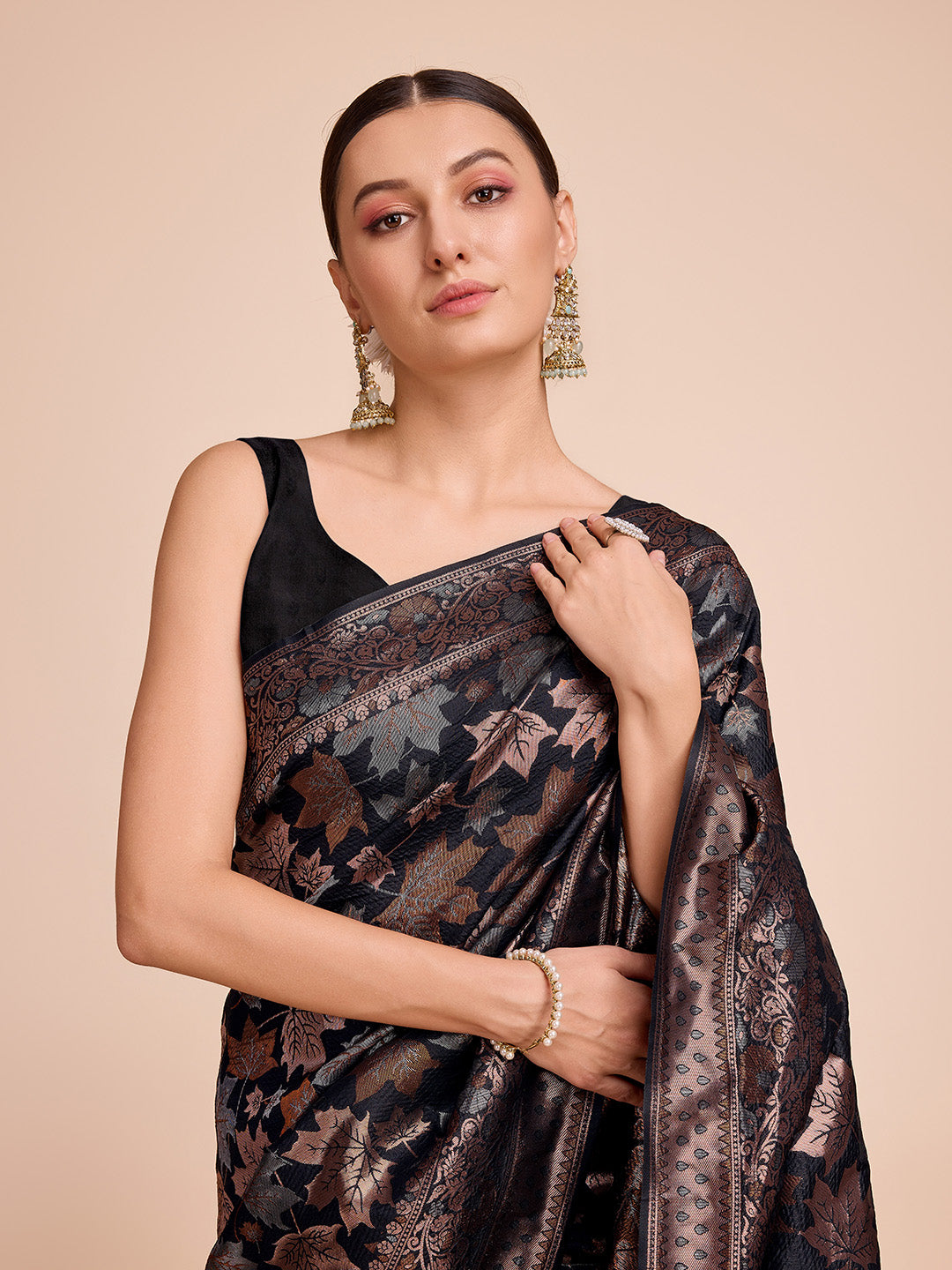 Black Pure Silk Saree – Double Zari Weaving with Soft Zari Border & Gold/Copper Contrast