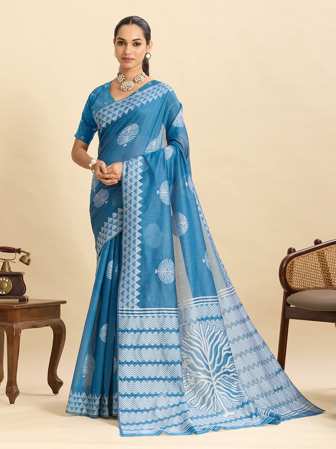 Royal Soft Silk Saree with Rich Weaving & Grand Pallu – A Timeless Classic