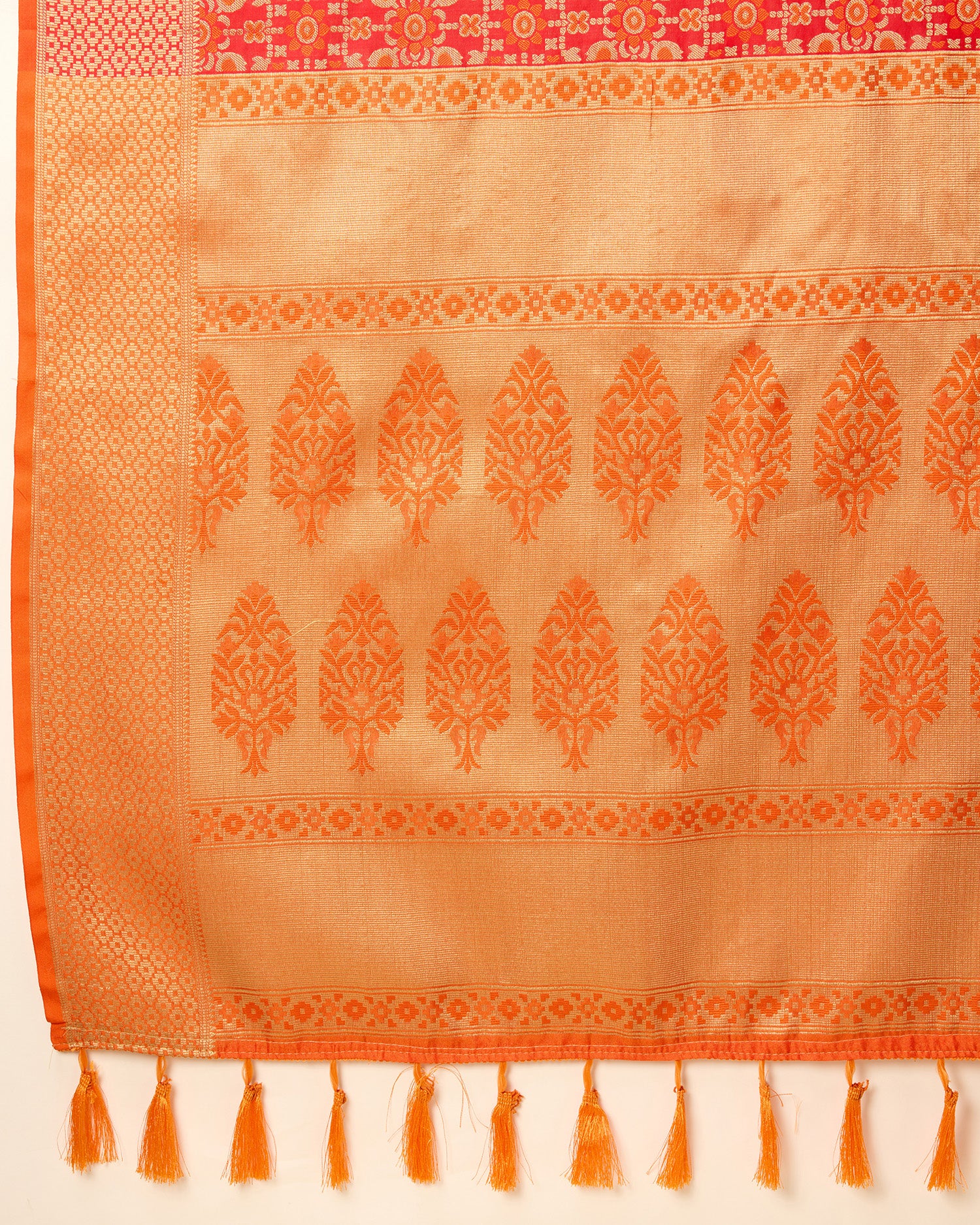 Red Traditional Banarasi Silk Saree – Perfect for Festive & Wedding Wear