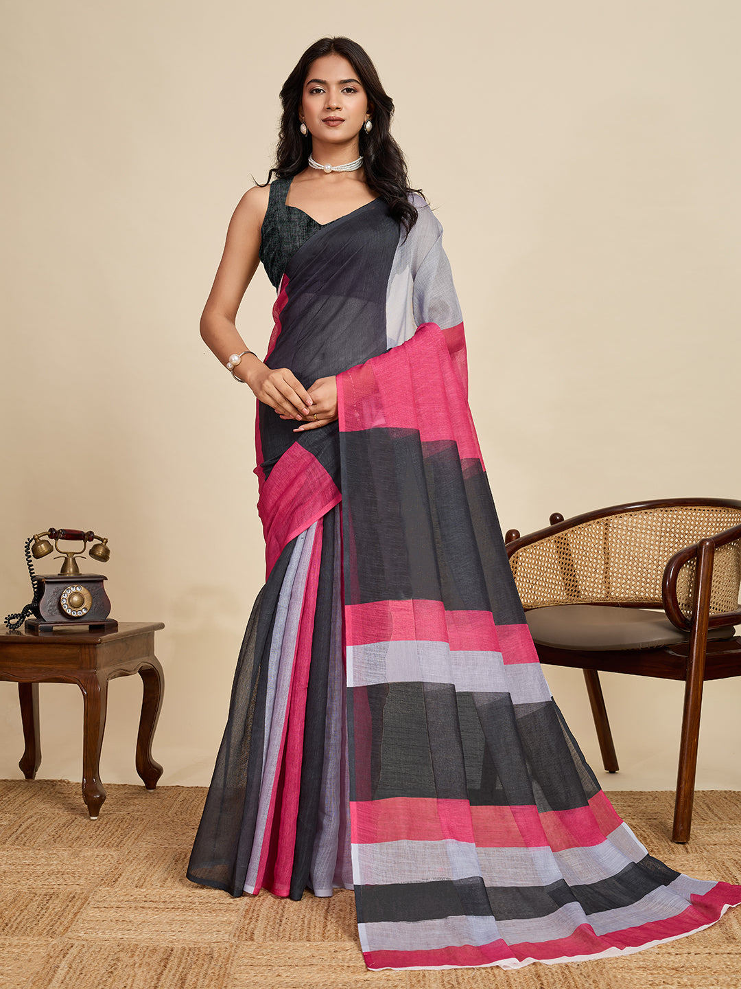 Women's Black Linen Saree with Jari Border and Blouse – Printed All Over Design