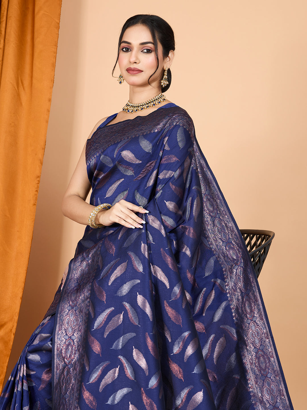 Navy Blue Pure Silk Saree – Double Zari Weaving with Contrast Rich Pallu
