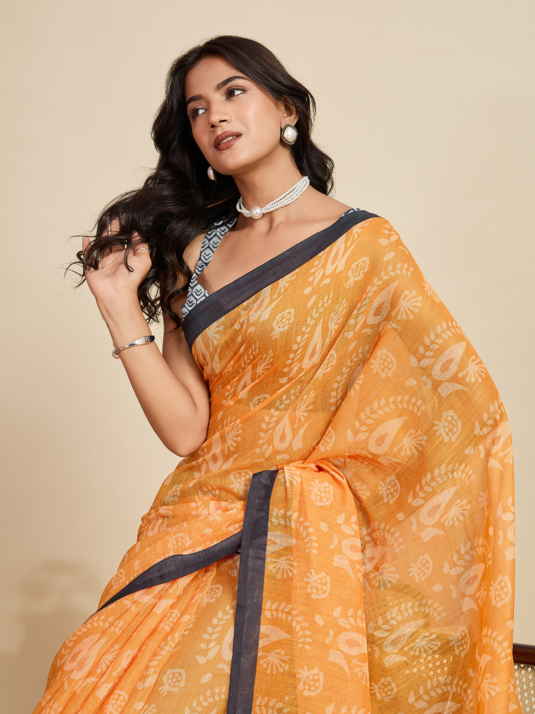 Women's Mustard Colour Linen Saree with Jari Border and Blouse – Printed All Over Design