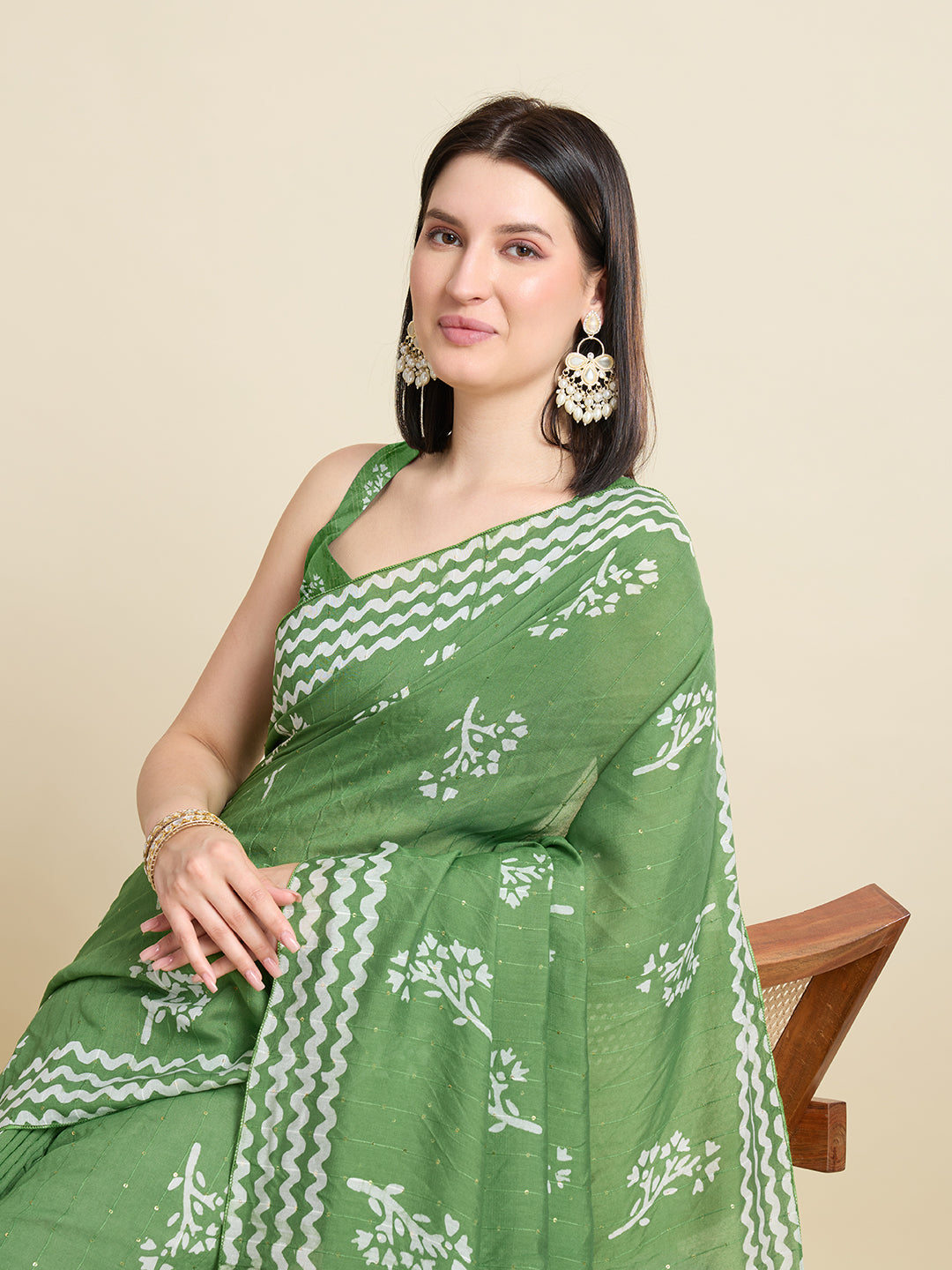 Green Semi-Cotton Sequin Saree – Elegant Choice for Intimate & Grand Weddings