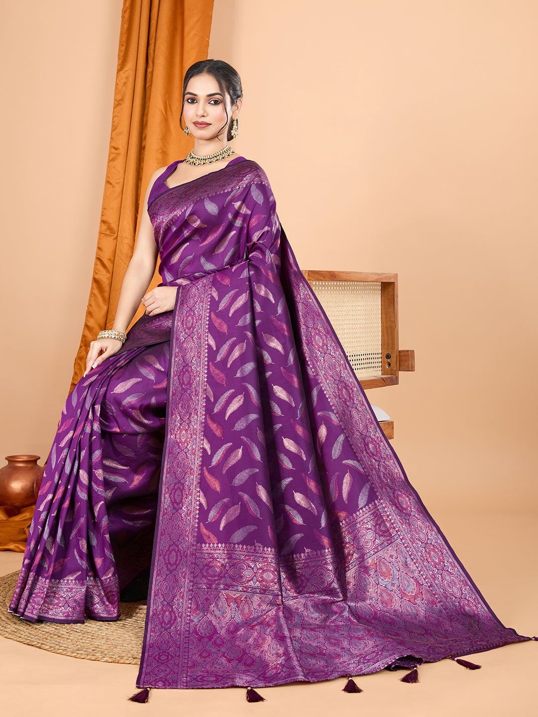 Wine Pure Silk Saree – Double Zari Weaving with Contrast Rich Pallu