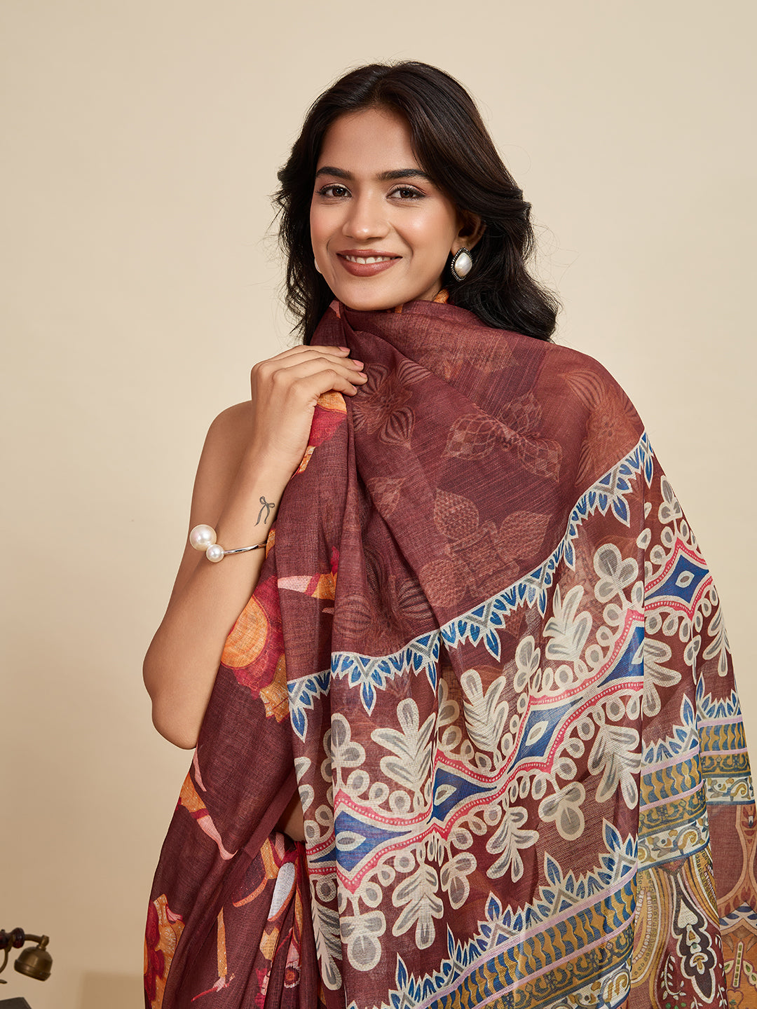 Women's Coffee Linen Saree with Jari Border and Blouse – Printed All Over Design