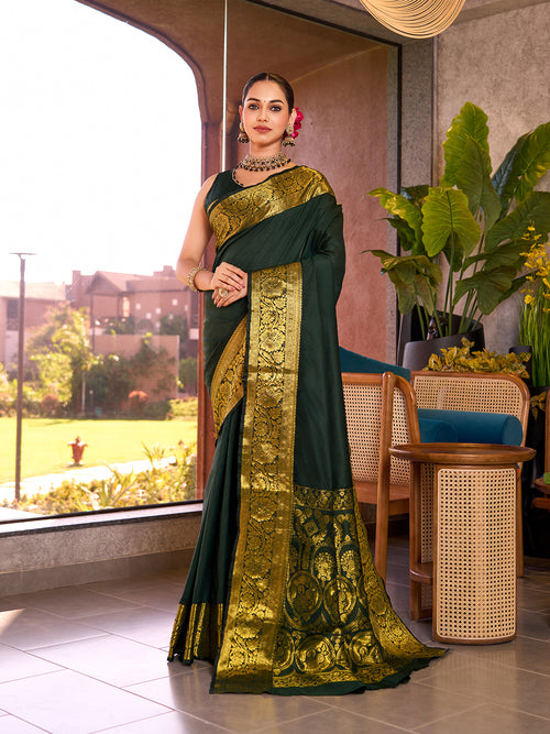 Banarasi Elegance Green Redefined – Light, Luxurious & Perfect for Wedding Shenanigans