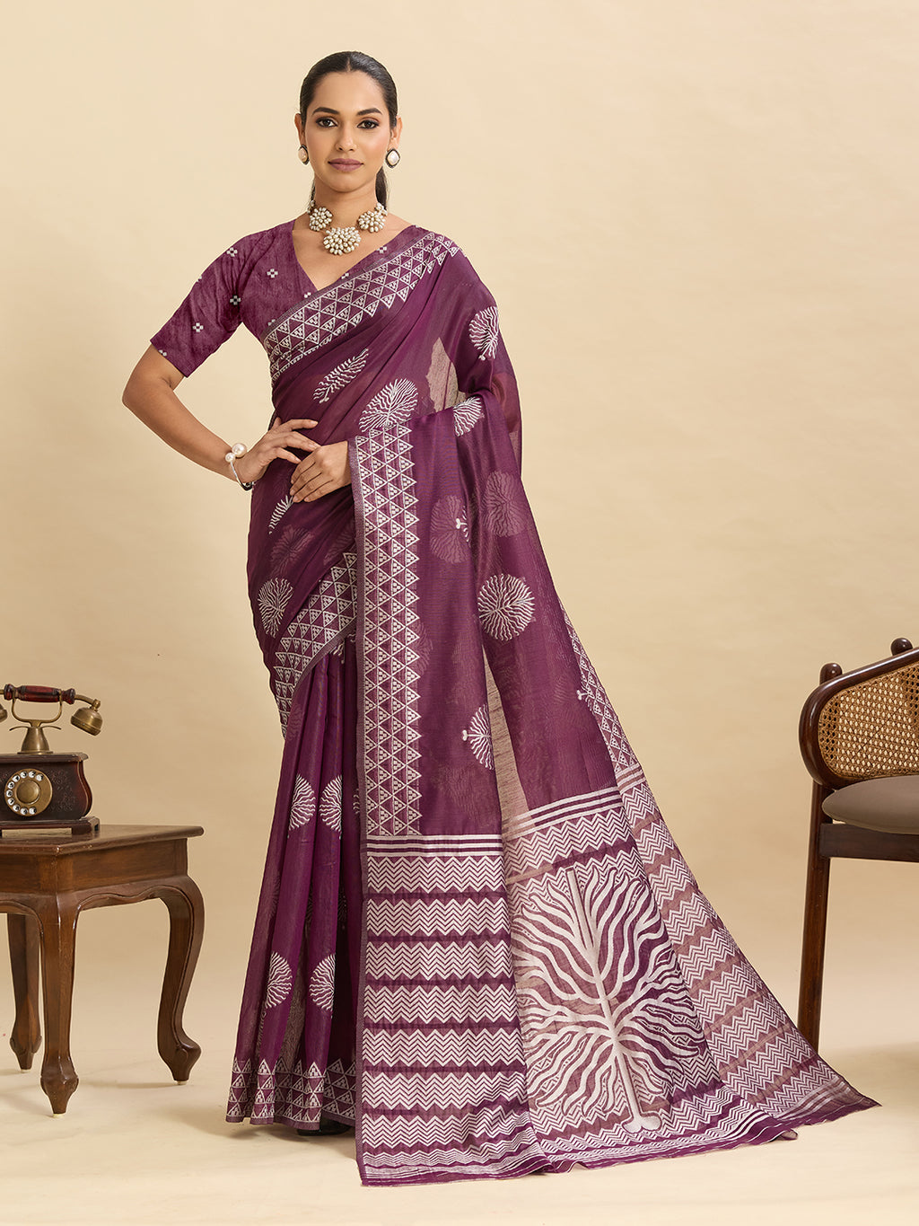 Elegance Redefined: Premium Soft Silk Weaving Saree for Festive Glam