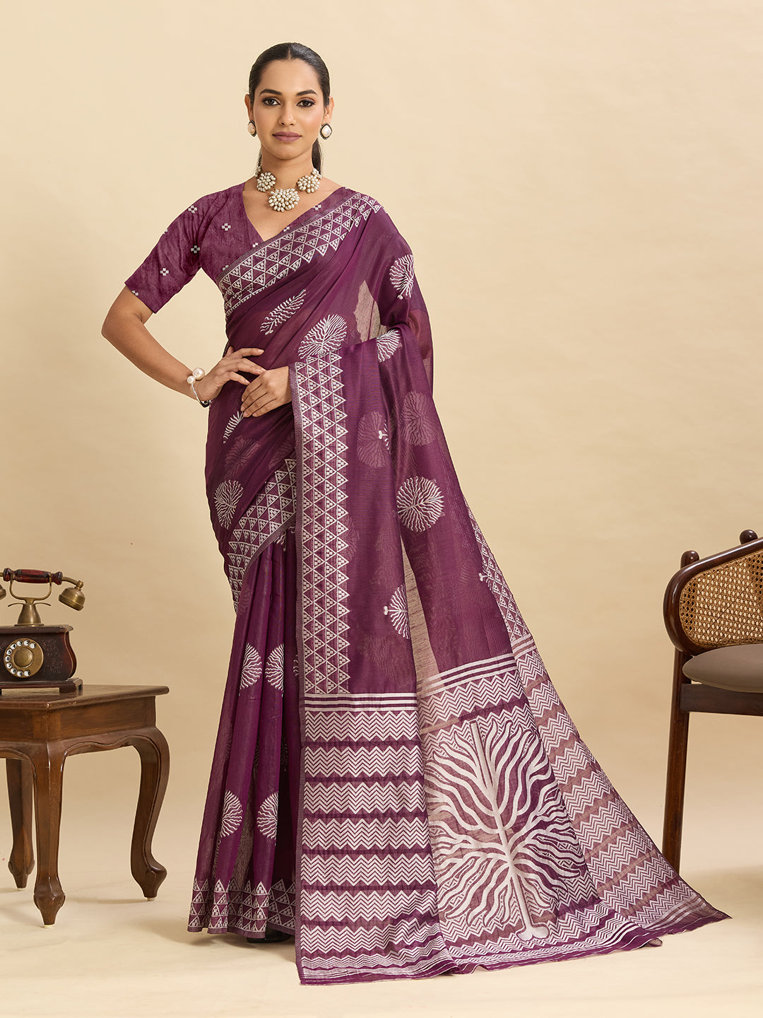 Elegance Redefined: Premium Soft Silk Weaving Saree for Festive Glam