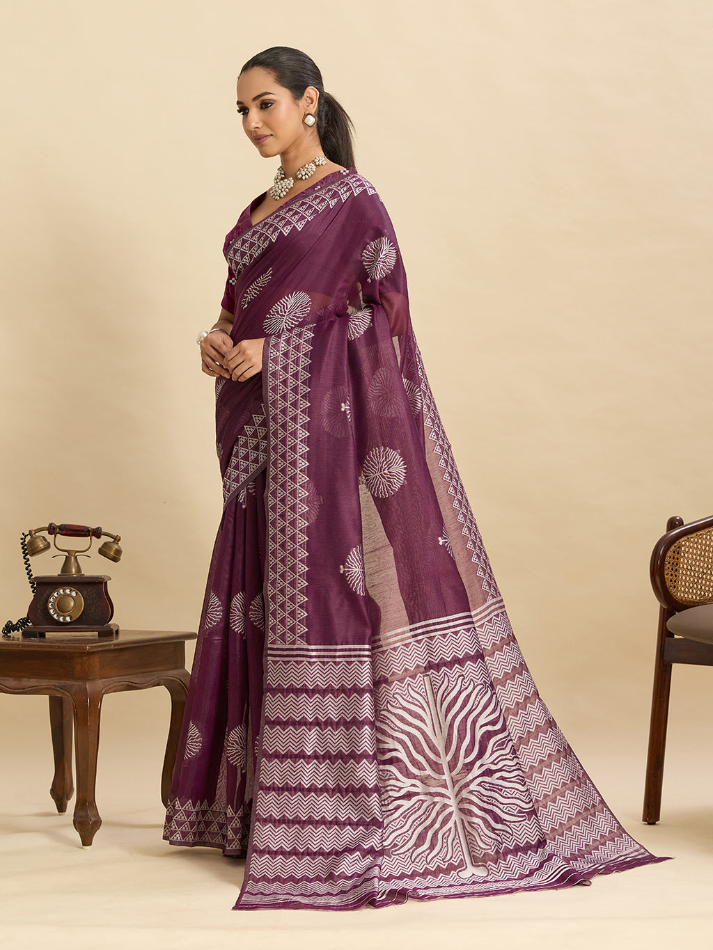 Elegance Redefined: Premium Soft Silk Weaving Saree for Festive Glam