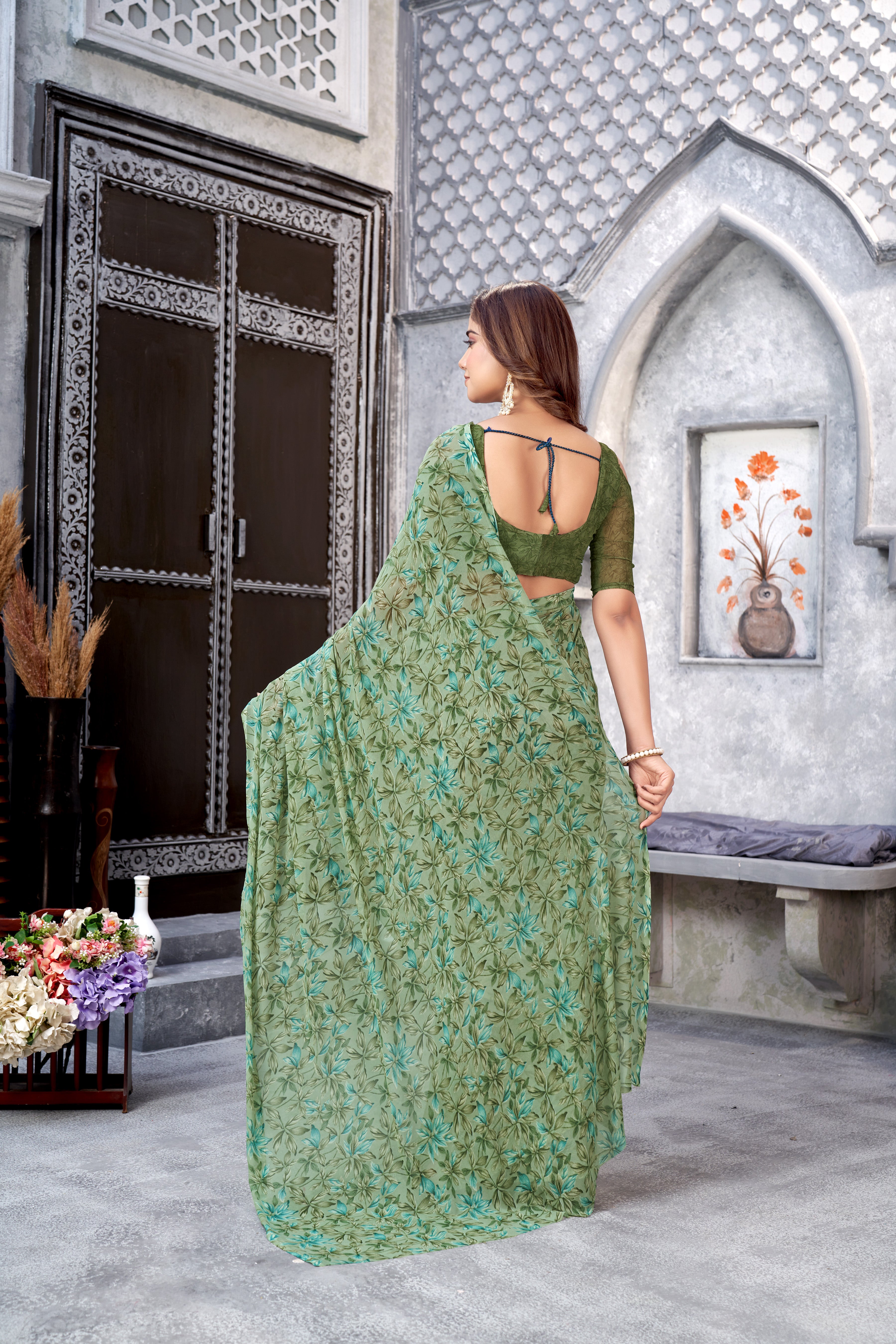 Green Classic Printed Saree – Breathable Fabric with Eye-Catching Prints Petite Sarees