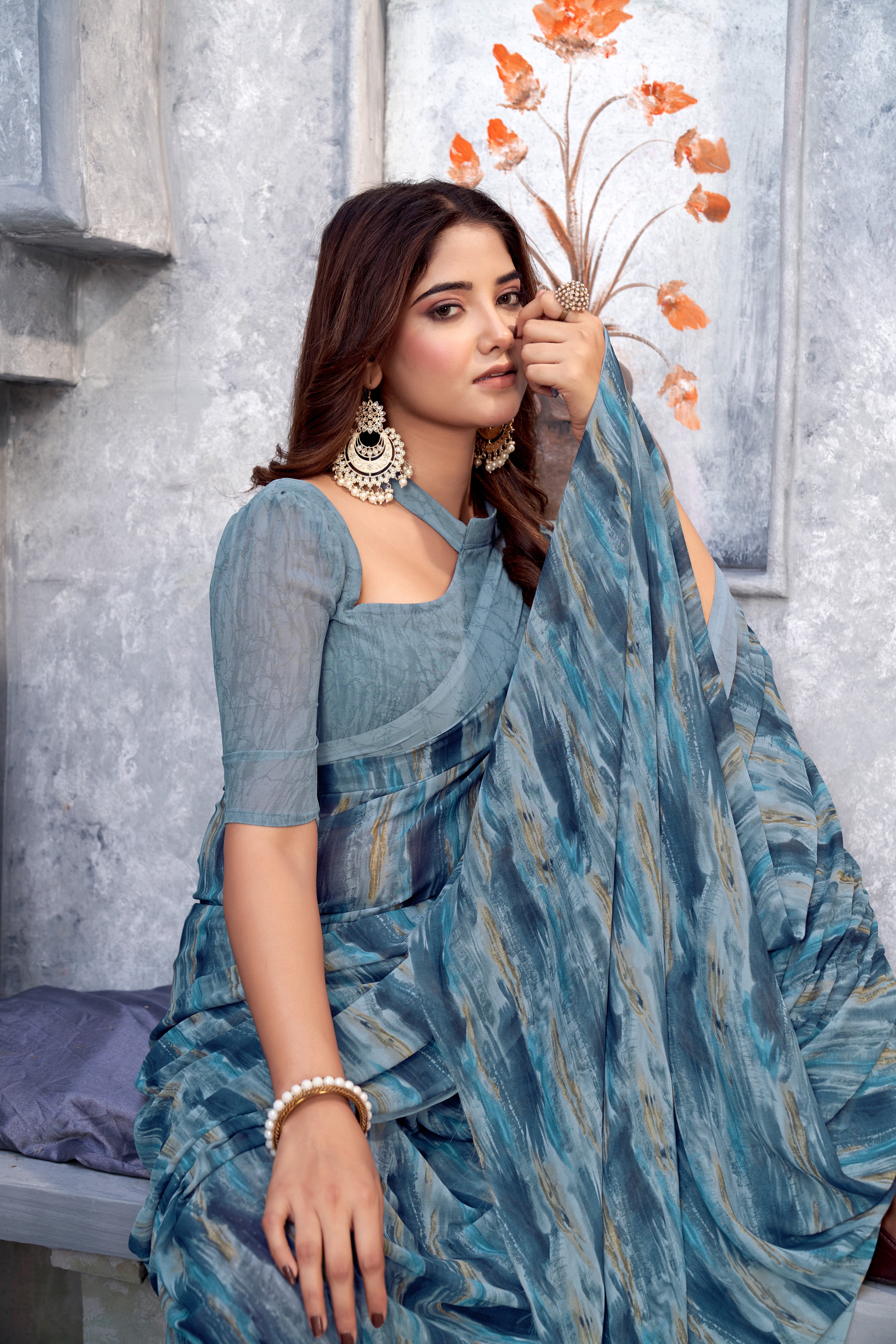 Grey Classic Printed Saree – Breathable Fabric with Eye-Catching Prints Petite Sarees