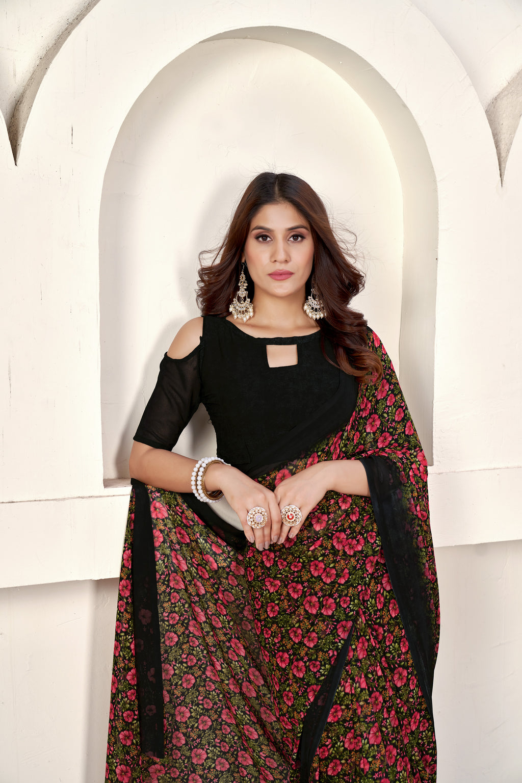 Maroon Classic Printed Saree – Breathable Fabric with Eye-Catching Prints Petite Sarees