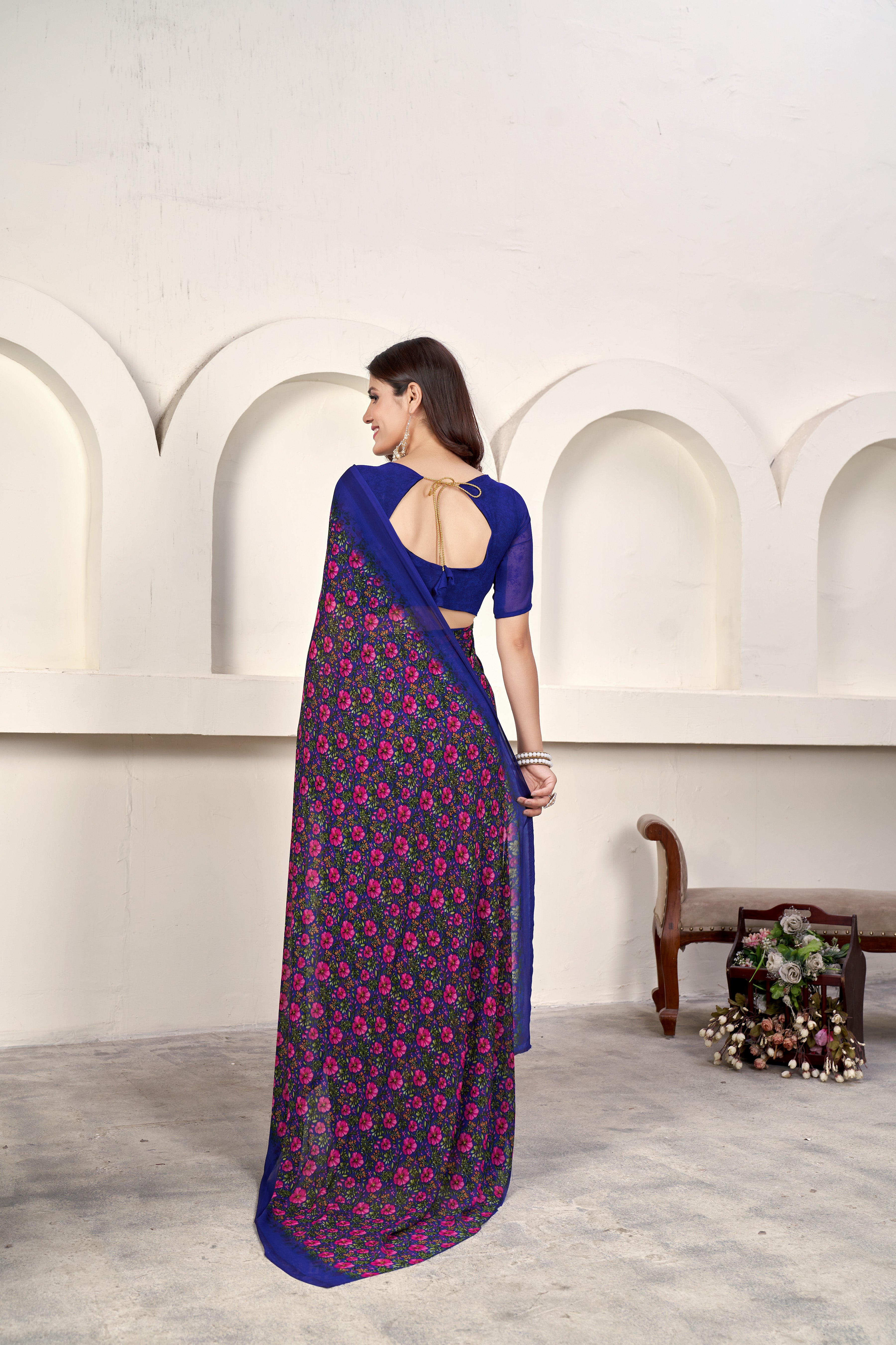 Blue  Classic Printed Saree – Breathable Fabric with Eye-Catching Prints Petite Sarees