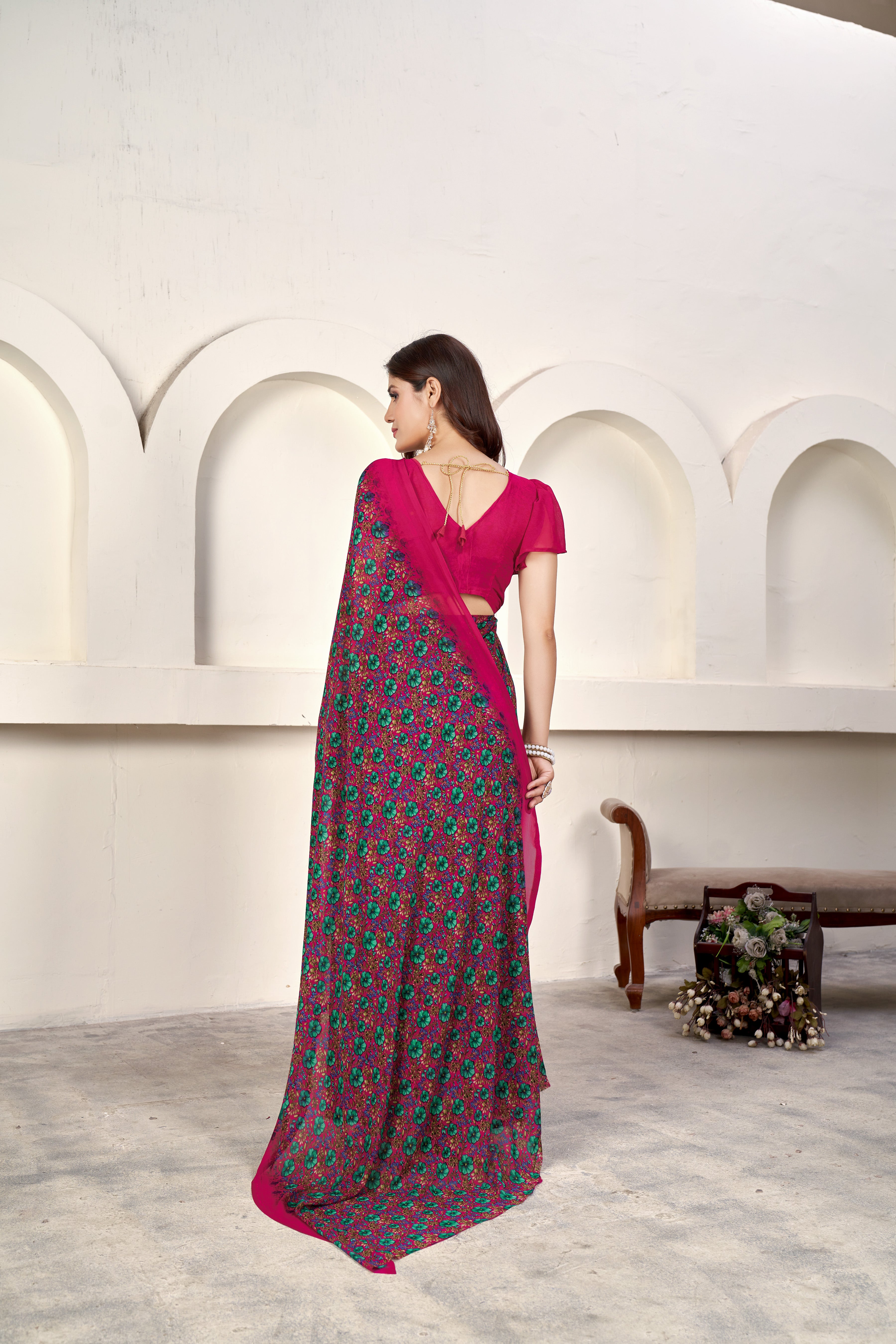 Dark Pink Classic Printed Saree – Breathable Fabric with Eye-Catching Prints Petite Sarees