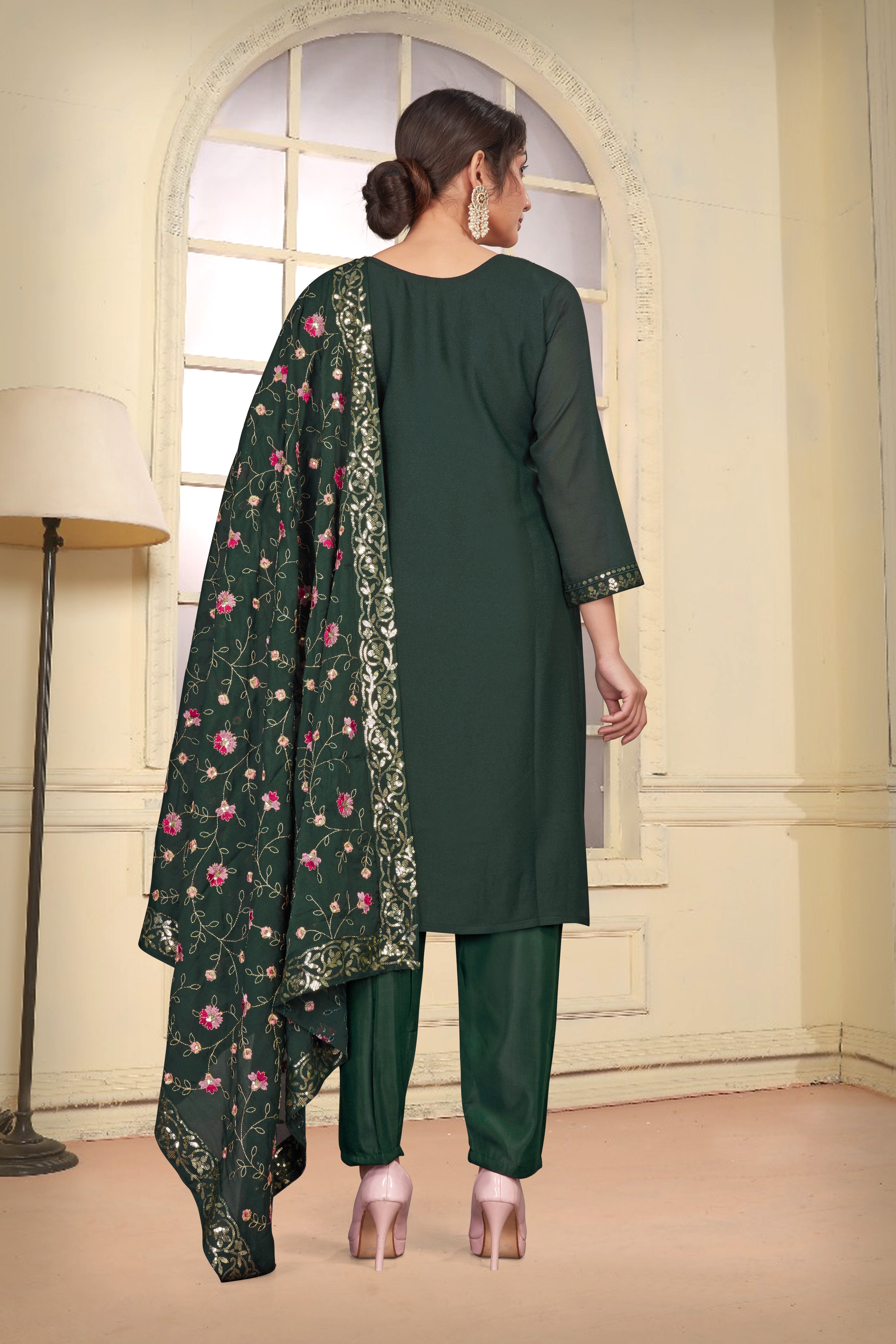 Women’s Green Kurta Set – Elegant Ethnic Wear for Weddings, Parties & Festive Occasions