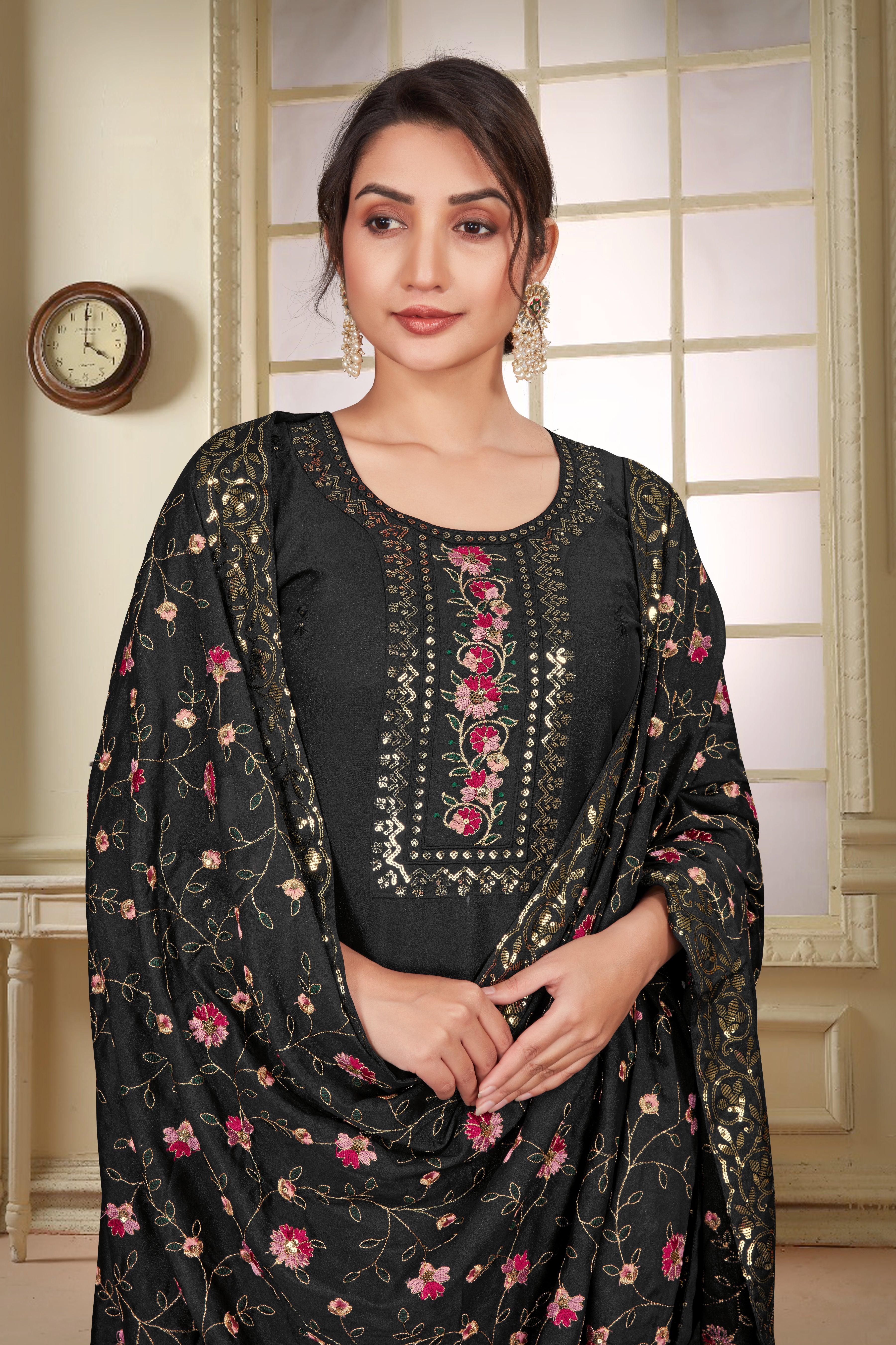 Women’s Black Kurta Set – Elegant Ethnic Wear for Weddings, Parties & Festive Occasions