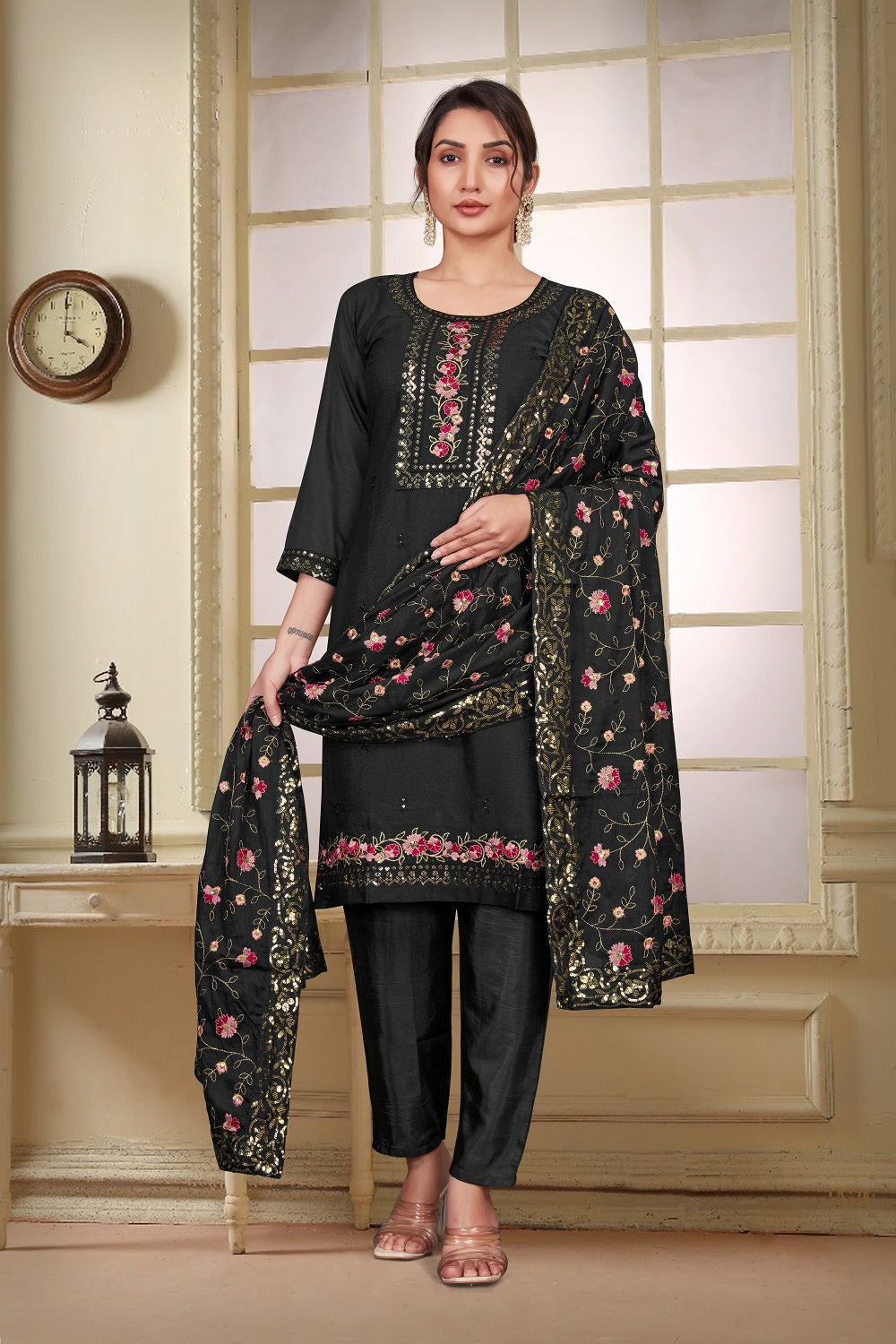 Women’s Black Kurta Set – Elegant Ethnic Wear for Weddings, Parties & Festive Occasions