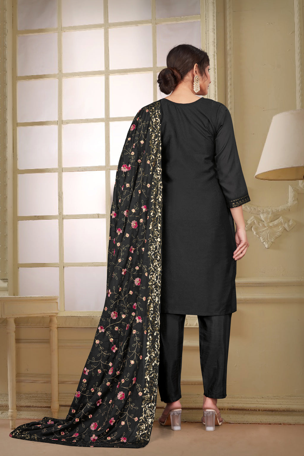 Women’s Black Kurta Set – Elegant Ethnic Wear for Weddings, Parties & Festive Occasions