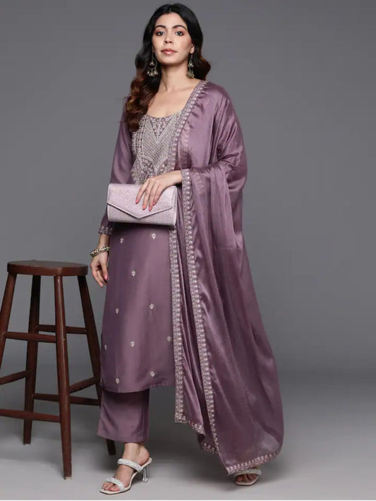 Women Mauve Viscose Embroidered Kurta Pant Set With Elegant Dupatta