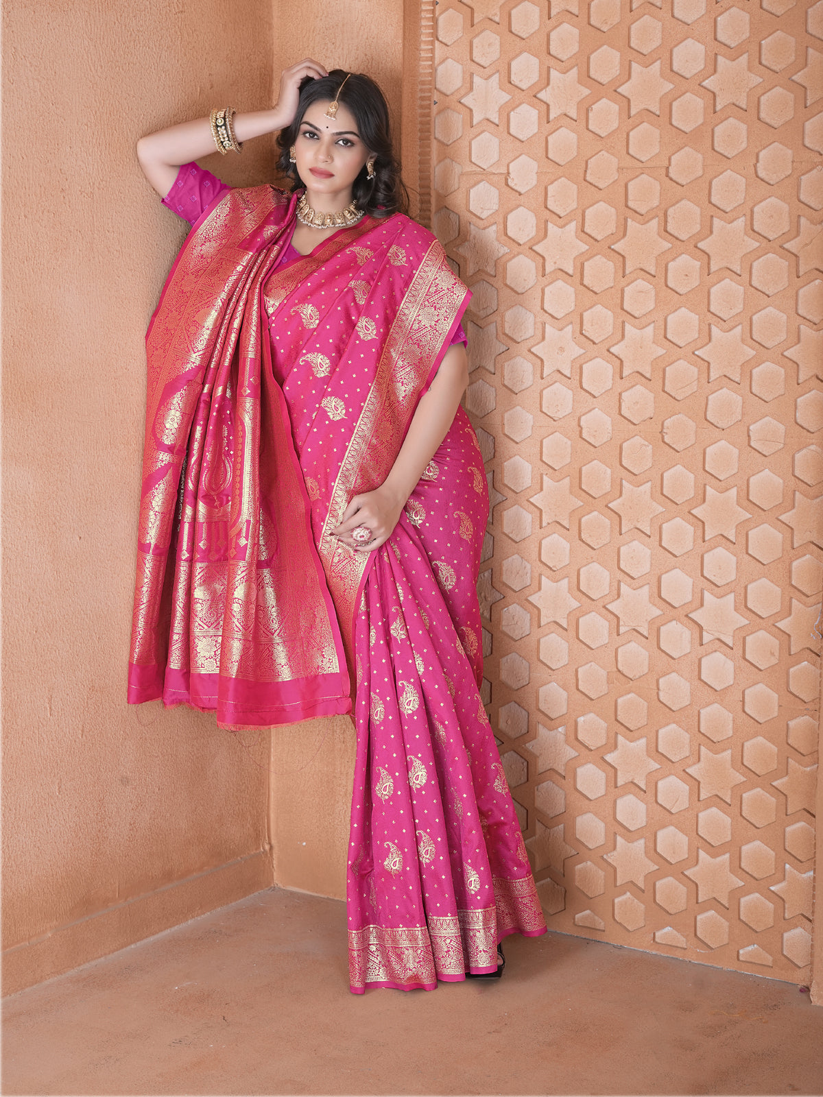 Pink Silk Saree for Women – Elegant Traditional Ethnic Wear