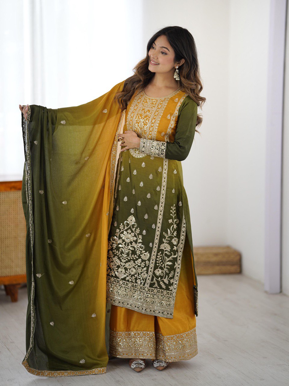 Elegant Green Embroidered Kurta set with Intricate Zari Work And Matching Dupatta