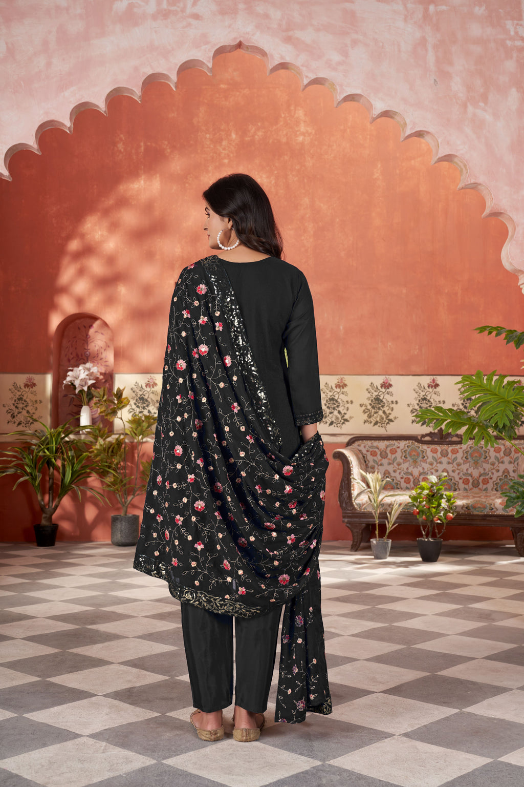 Women’s Black Georgette Kurta Set – Elegant Ethnic Wear for Weddings & Festive Occasions