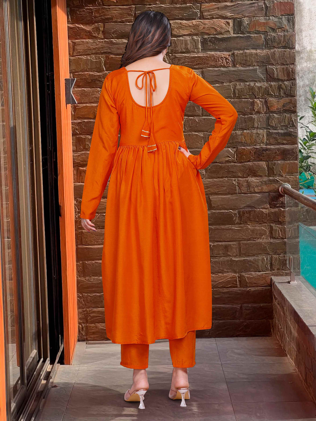 Women's Orange Muslin Plain Kurta Set with Chinnon Lace Border Dupatta