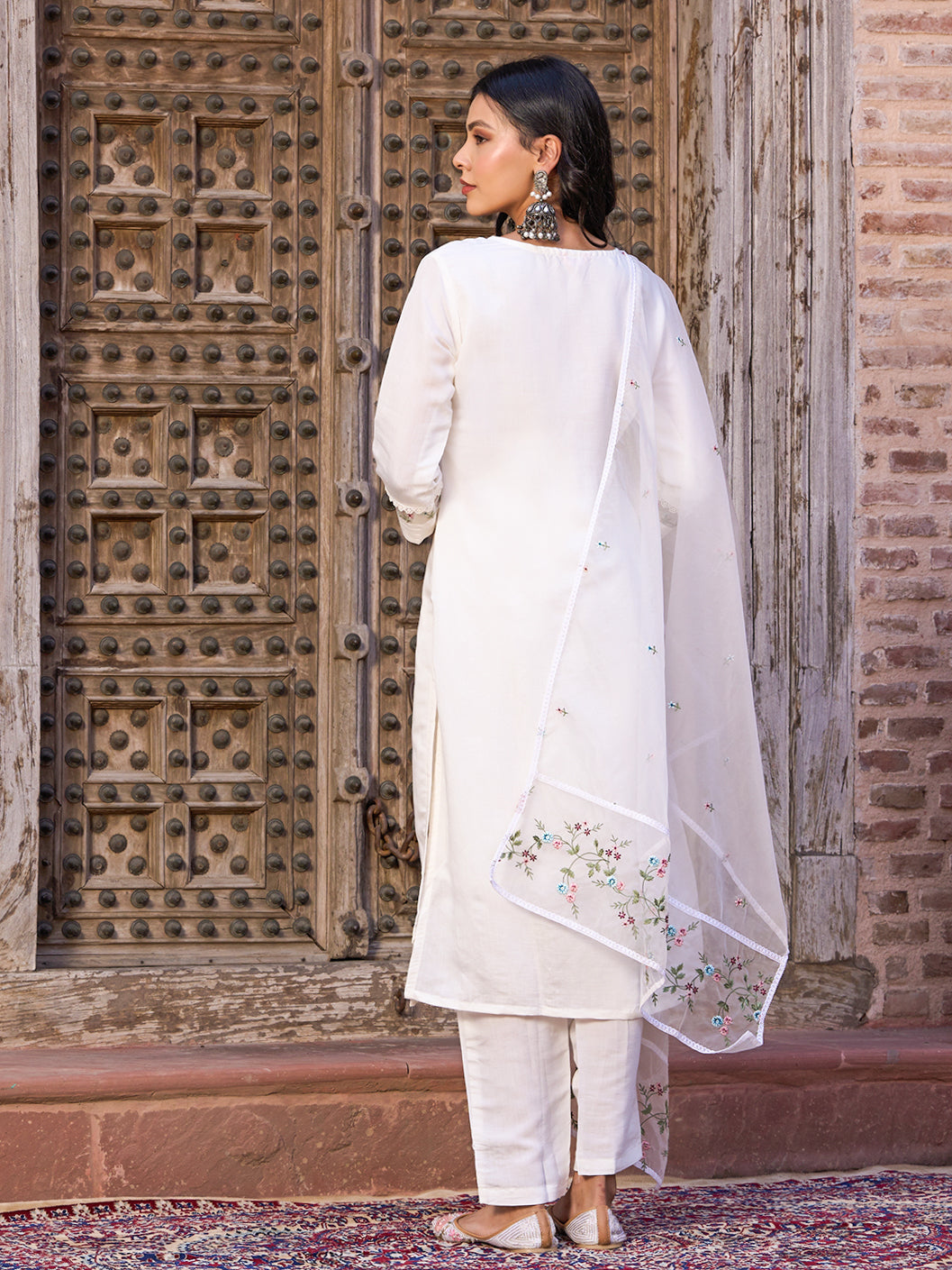 Women’s White Viscose Chanderi Kurta Set with Sequin Embroidered Work