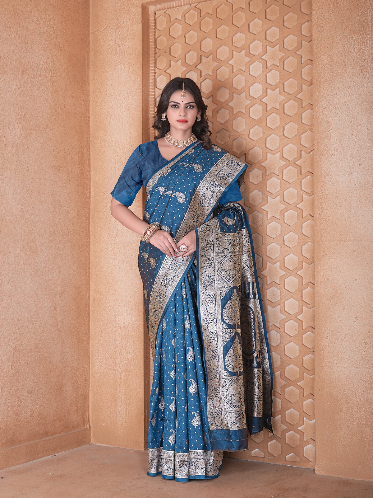 Blue Silk Saree for Women – Elegant Traditional Ethnic Wear
