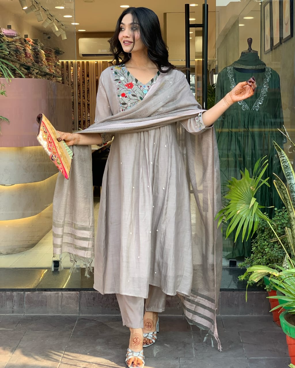 Women’s Grey Viscose Chinon Embroidered Kurta Set with Bhagalpuri Dupatta