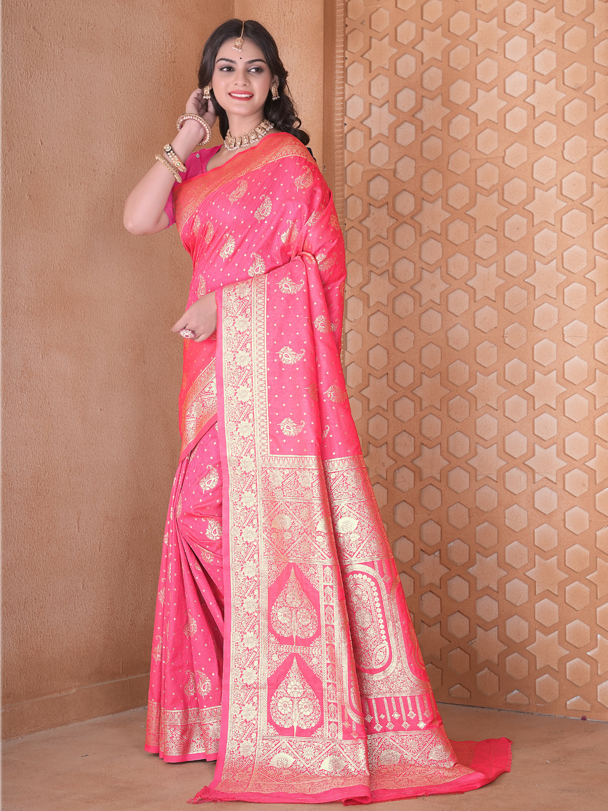 Gajri Silk Saree for Women – Elegant Traditional Ethnic Wear