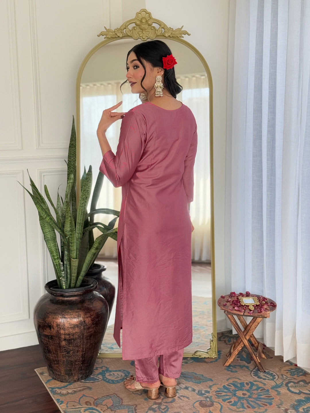 Gajri Embroidered Rayon Kurti Set with Taby Dupatta – Sizes S to 2XL
