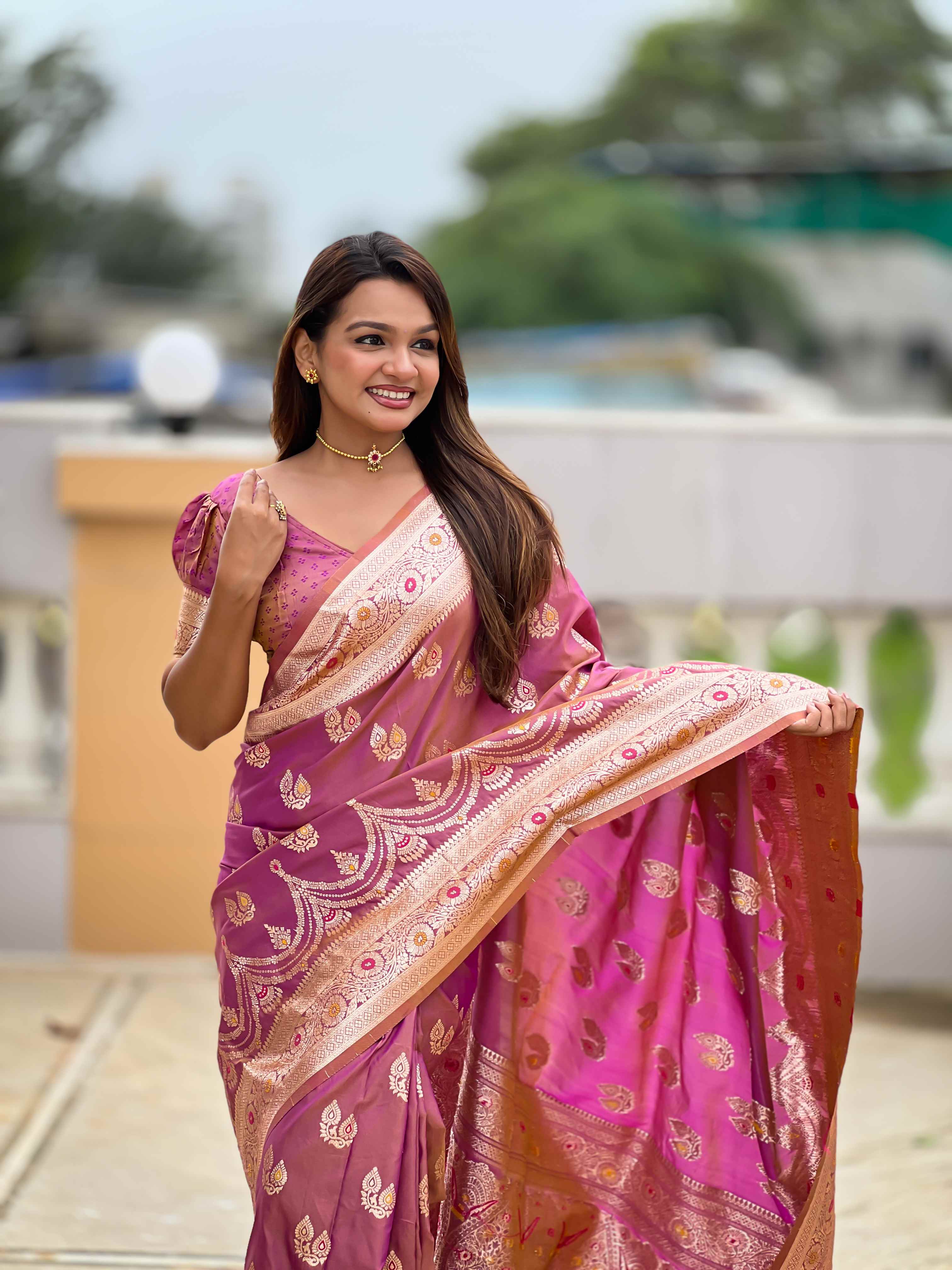 Peach Soft Banarasi Silk Saree with Meenakari Zari Weaving & Rich Pallu Design
