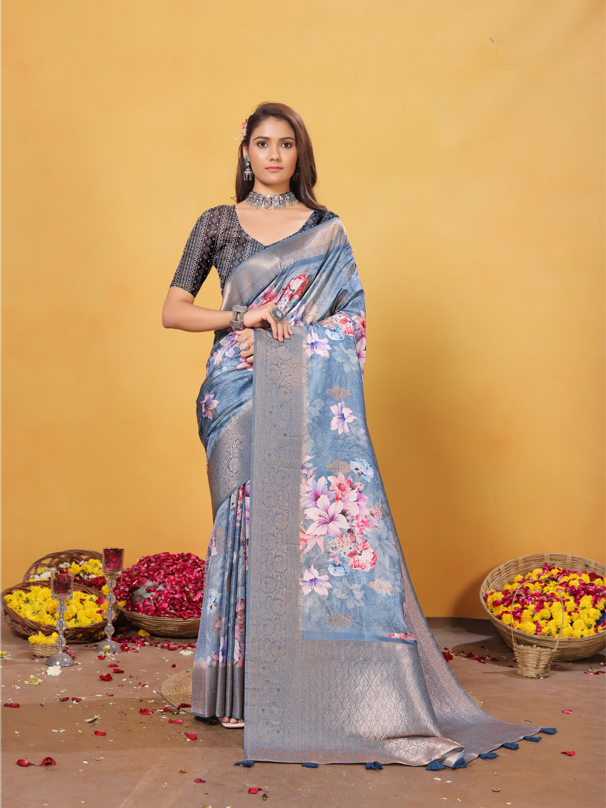 Silk Saree for Women – Elegant Grey Traditional Ethnic Wear