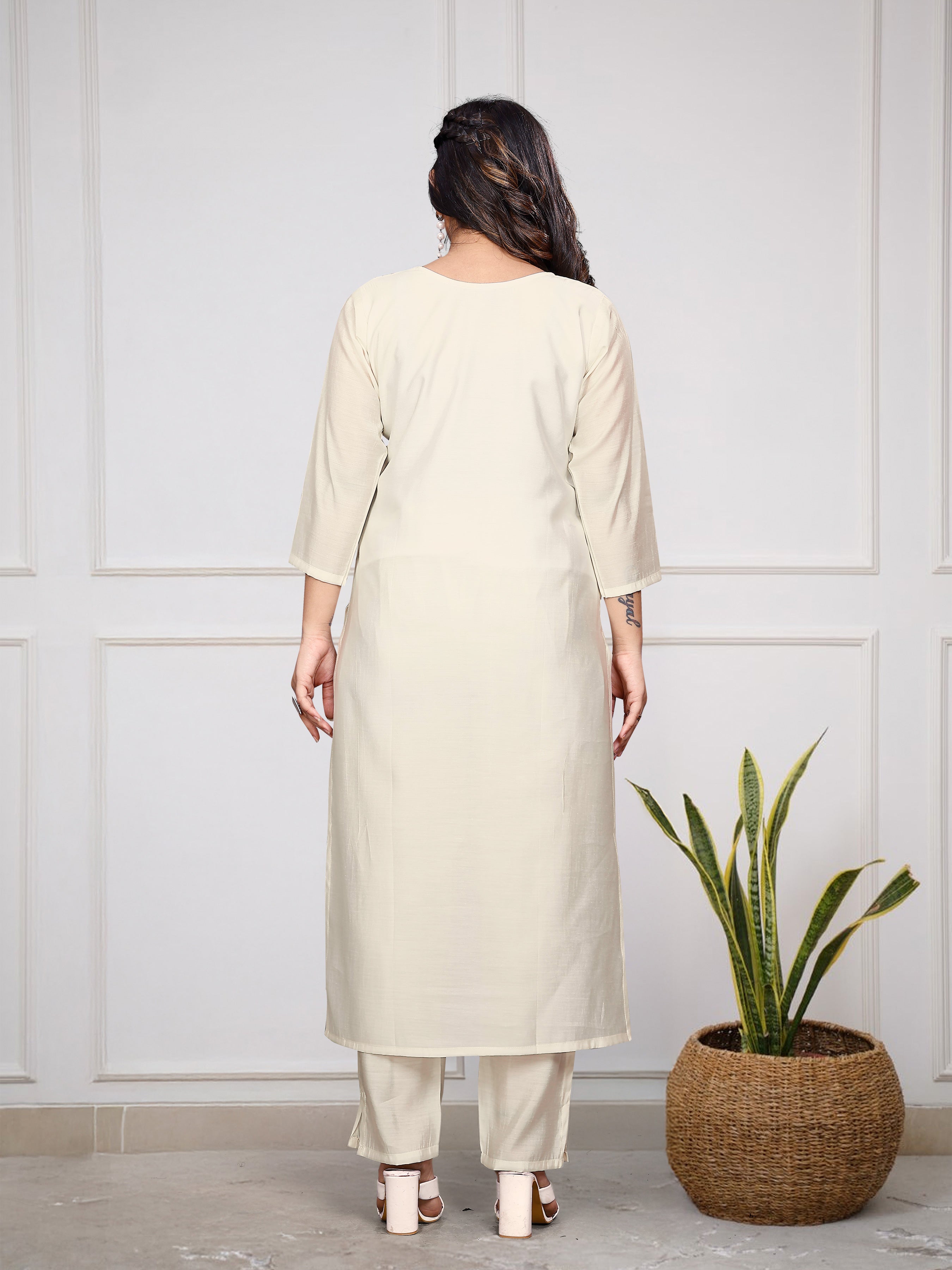 Women’s Off White Designer Chanderi Silk Kurta Set with Fine Embroidery
