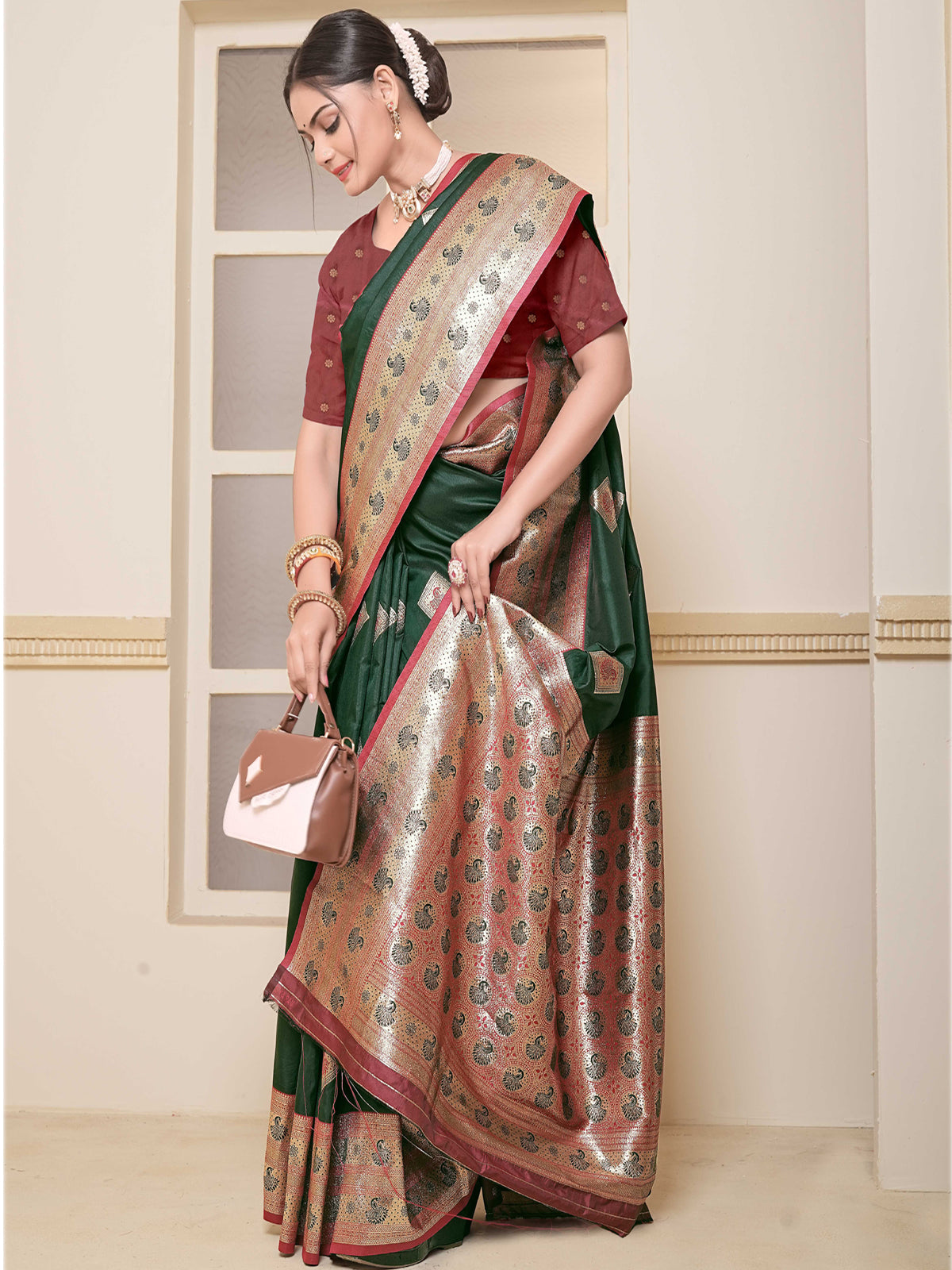 Green  Art Silk Saree for Women – Elegant Ethnic Wear