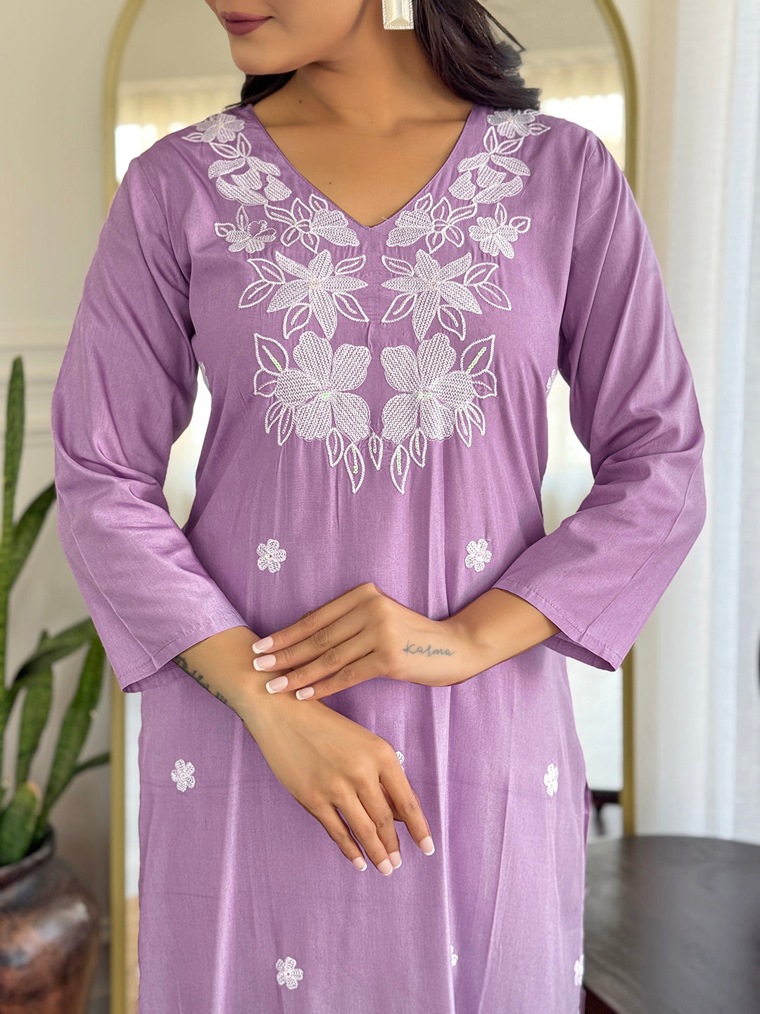 Elegant Embroidered Rayon Kurti Set with Organza Dupatta – Sizes S to 2XL