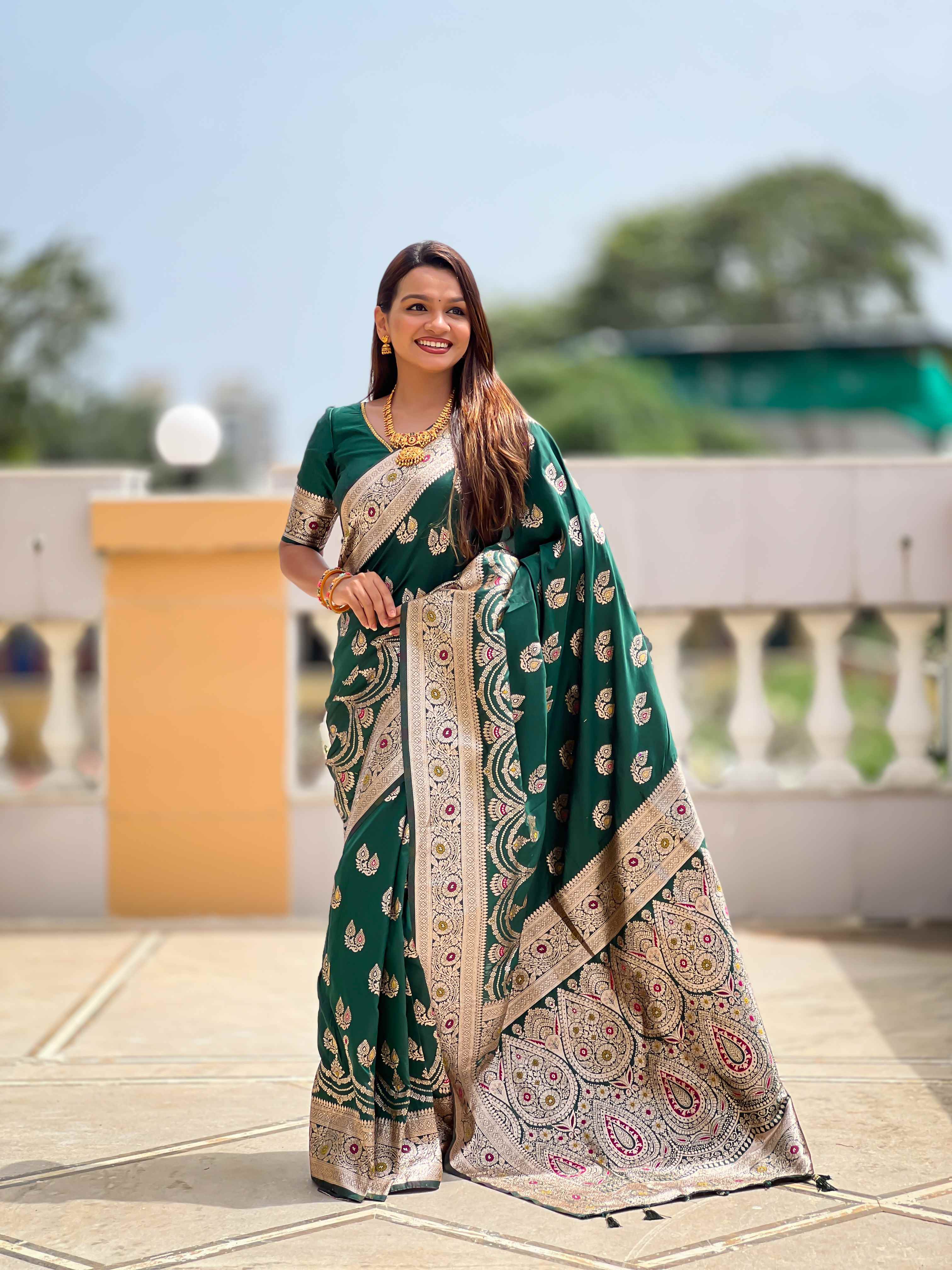 Green Soft Banarasi Silk Saree with Meenakari Zari Work & Rich Pallu Design