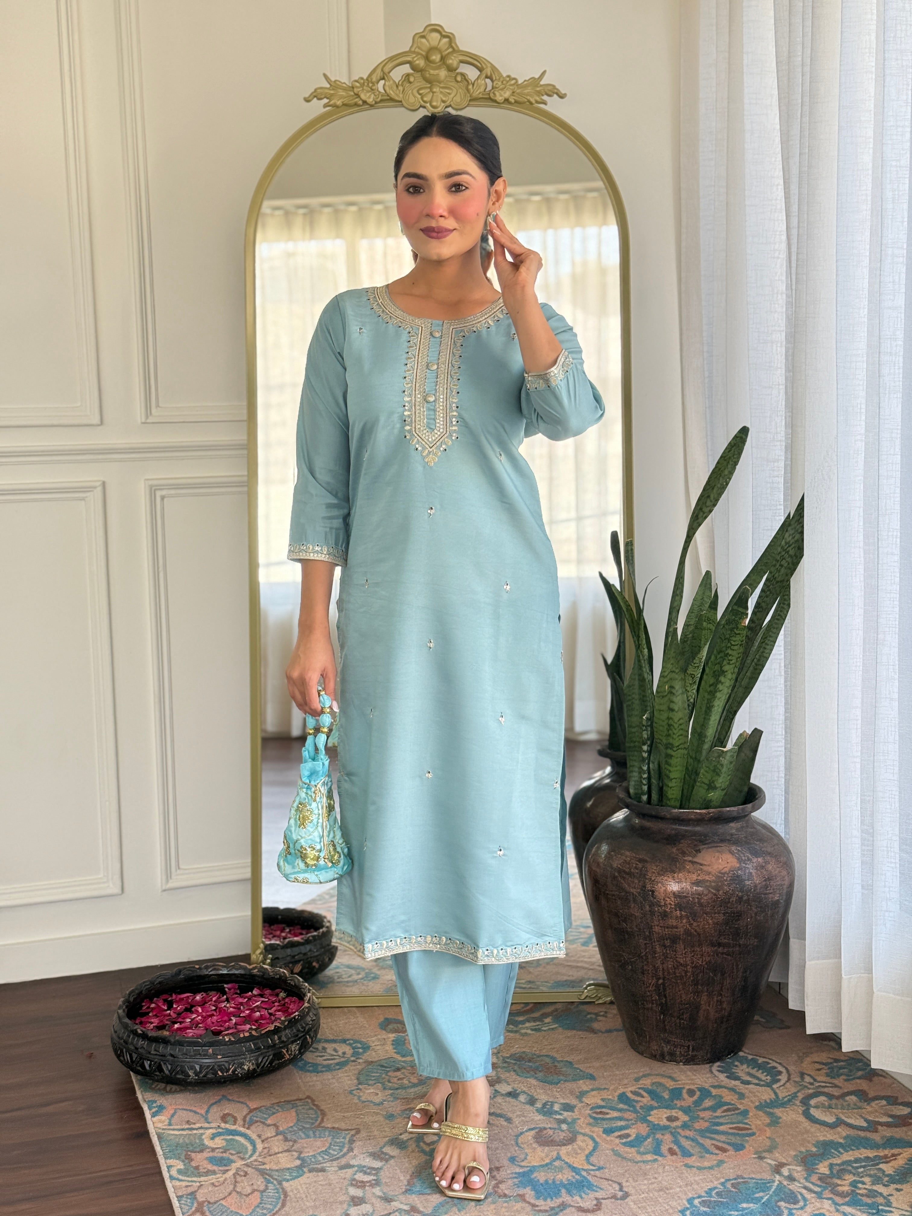 Women's Grey Chanderi Viscose Embroidered Kurta Set – Subtle & Sophisticated