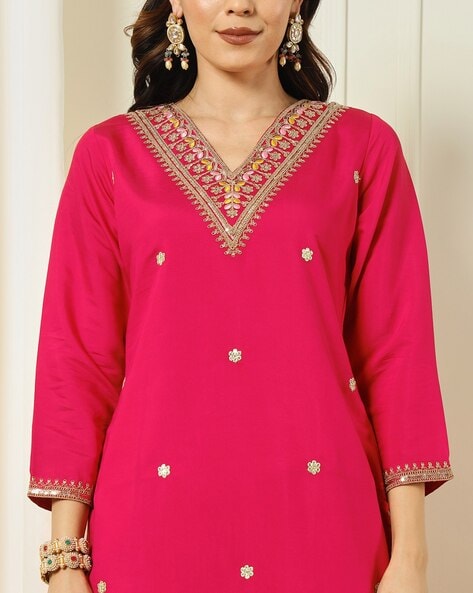 Women’s Pink Chanderi Embroidered Kurta Set with Jacquard Sequin Work Dupatta