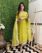 Women's Yellow Chanderi Embroidered Kurta Set with Organza Embroidery Work Dupatta