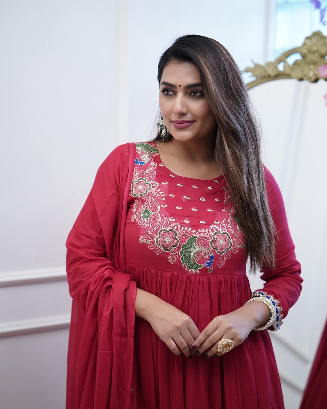 Women’s Maroon Chinon Embroidered Kurta Set with Soft Chanderi Cotton Lace Work Dupatta